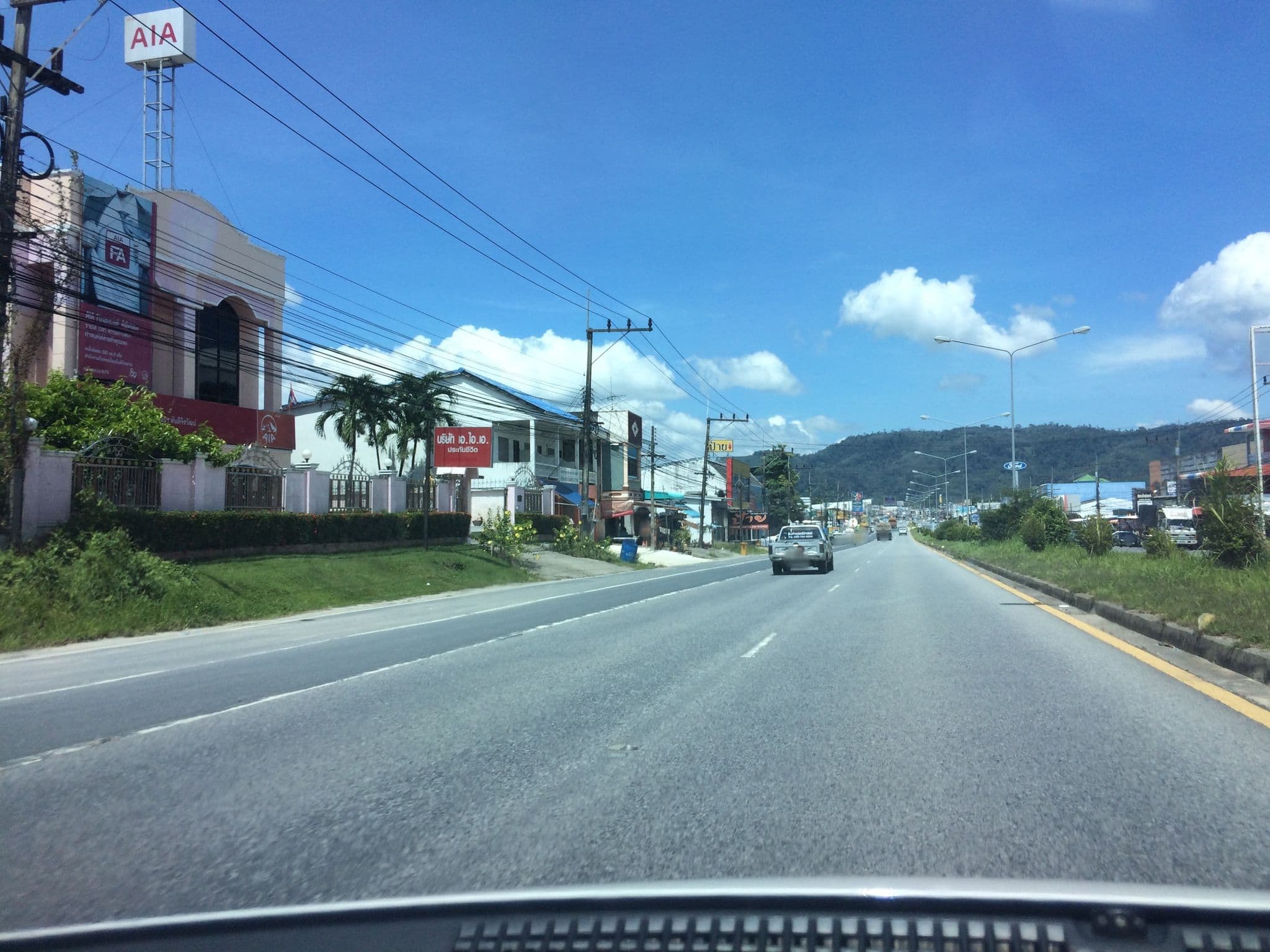 Street view near Screw Pina Swimming Pool, Ban Mai Khao — © pik (CC BY-SA · Mapillary)