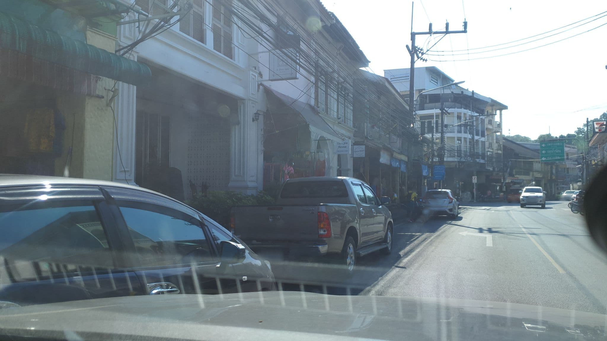 Street view near A Day Inn Ranong, Ranong — © jrcarlsen (CC BY-SA · Mapillary)