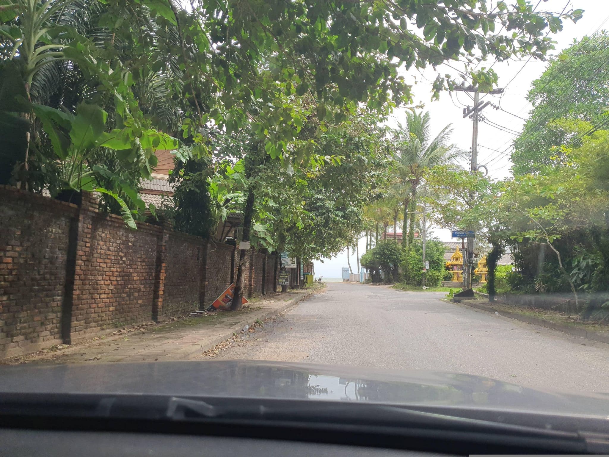 Street view near Pratum Resort, Ban Khao Lak — © jrcarlsen (CC BY-SA · Mapillary)