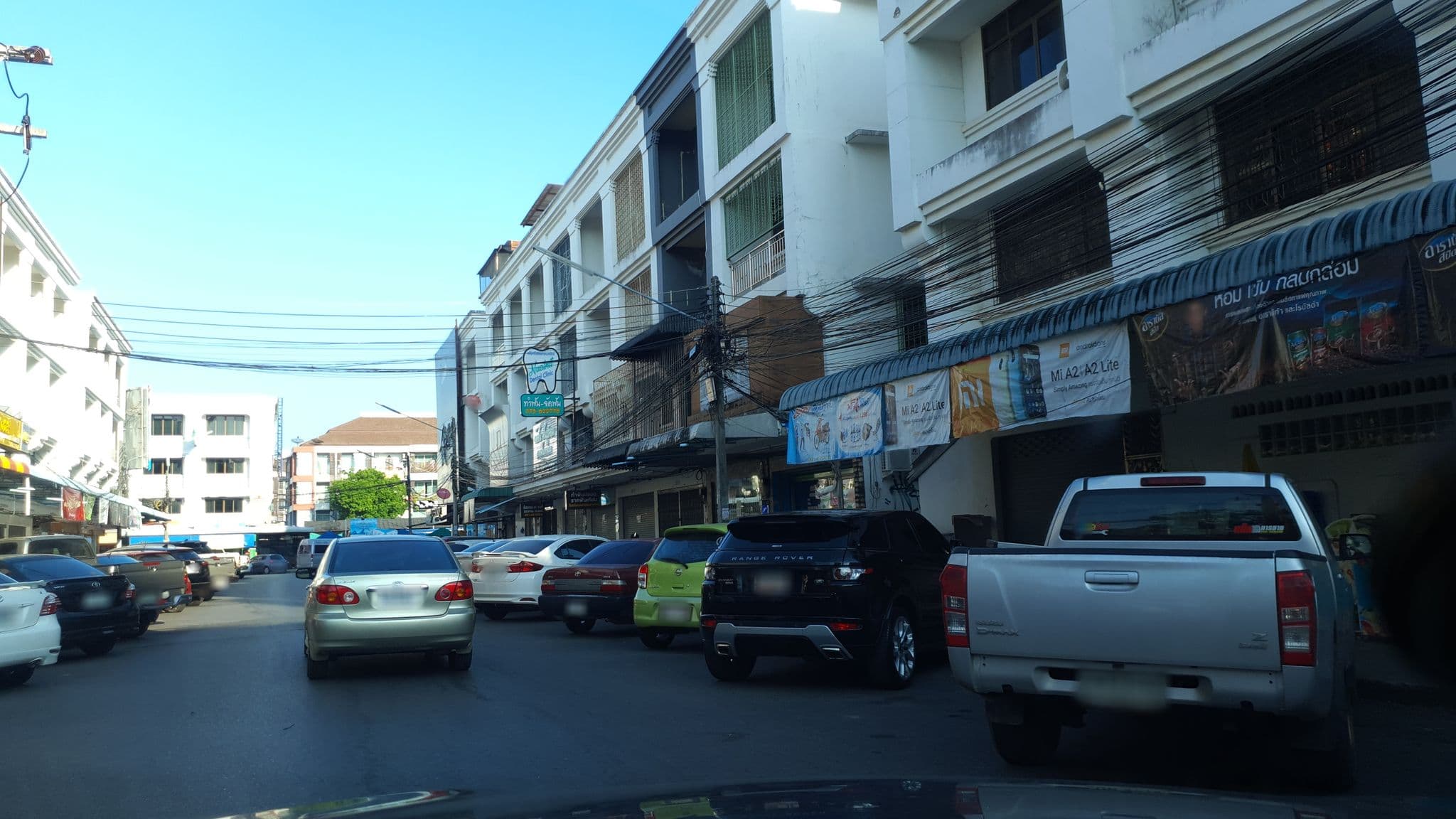 Street view near ฟิตเนส โรงแรมไทยโฮเตล, Krabi — © jrcarlsen (CC BY-SA · Mapillary)
