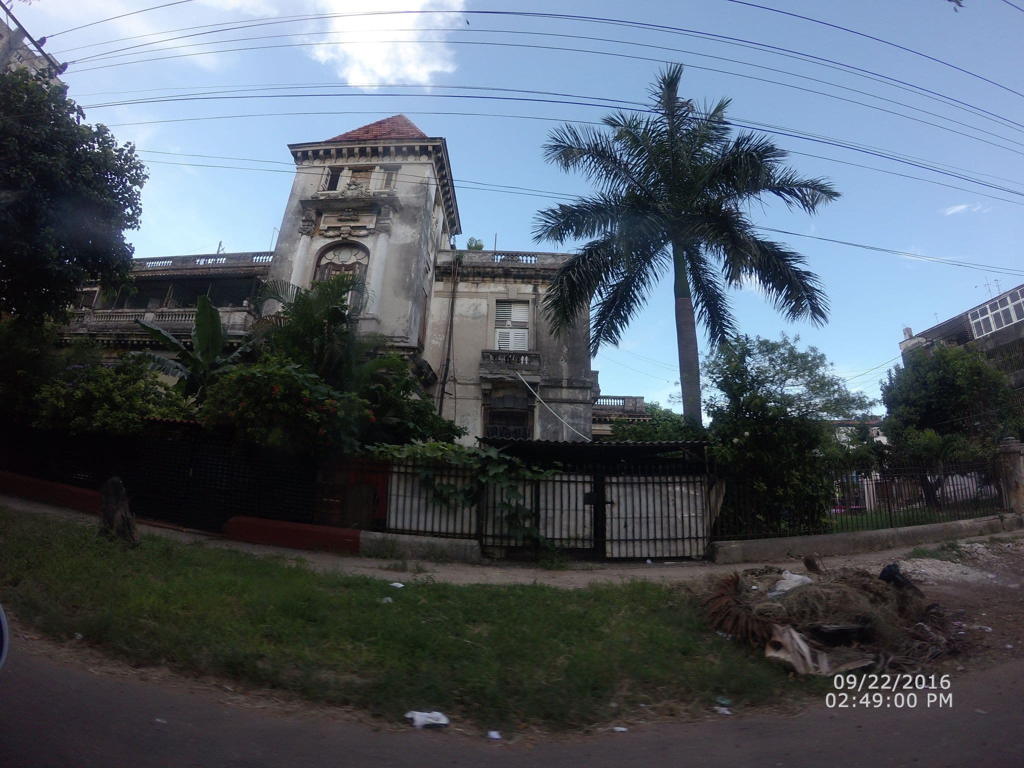 Street view near AirBnB, Vedado — © xalapa (CC BY-SA · Mapillary)