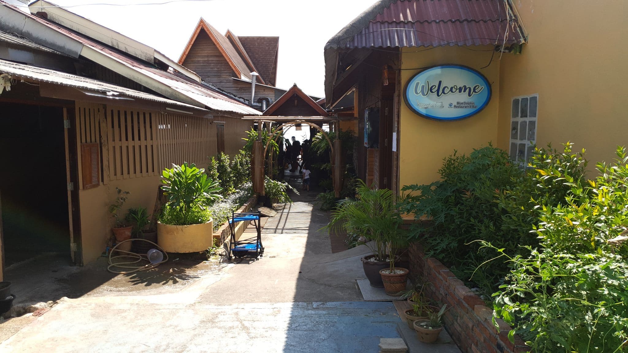 Street view near Baanlay Bungalow, Ban Ao Nang — © jrcarlsen (CC BY-SA · Mapillary)