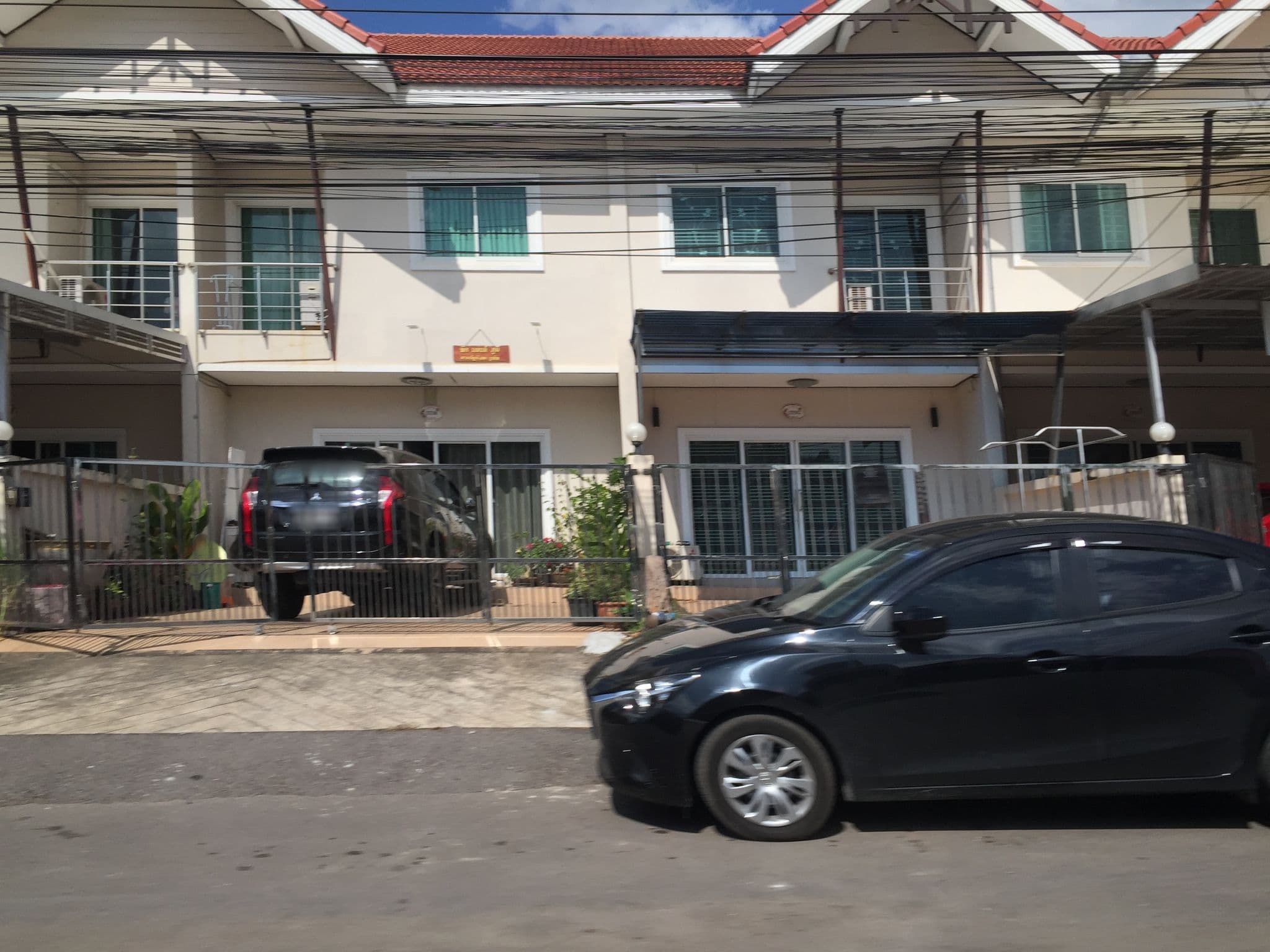 Street view near Howdy Relaxing Hotel-Krabi, Krabi — © traveler25 (CC BY-SA · Mapillary)