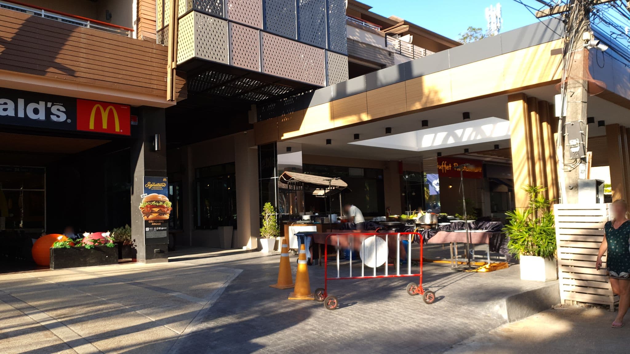Street view near Avani Ao Nang Cliff Krabi Resort, Ban Ao Nang — © jrcarlsen (CC BY-SA · Mapillary)