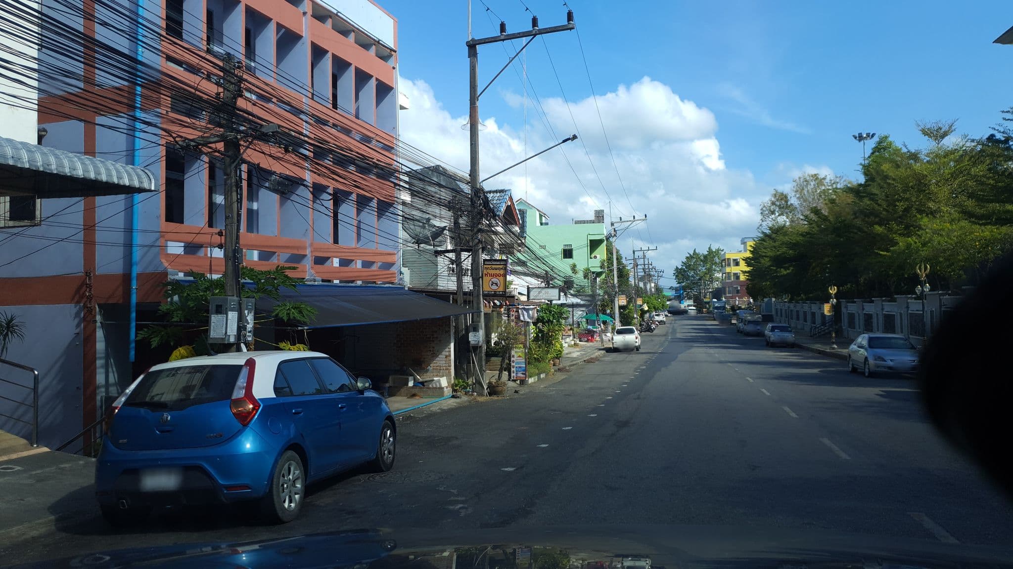 Street view near Chao Fah Valley, Krabi — © jrcarlsen (CC BY-SA · Mapillary)