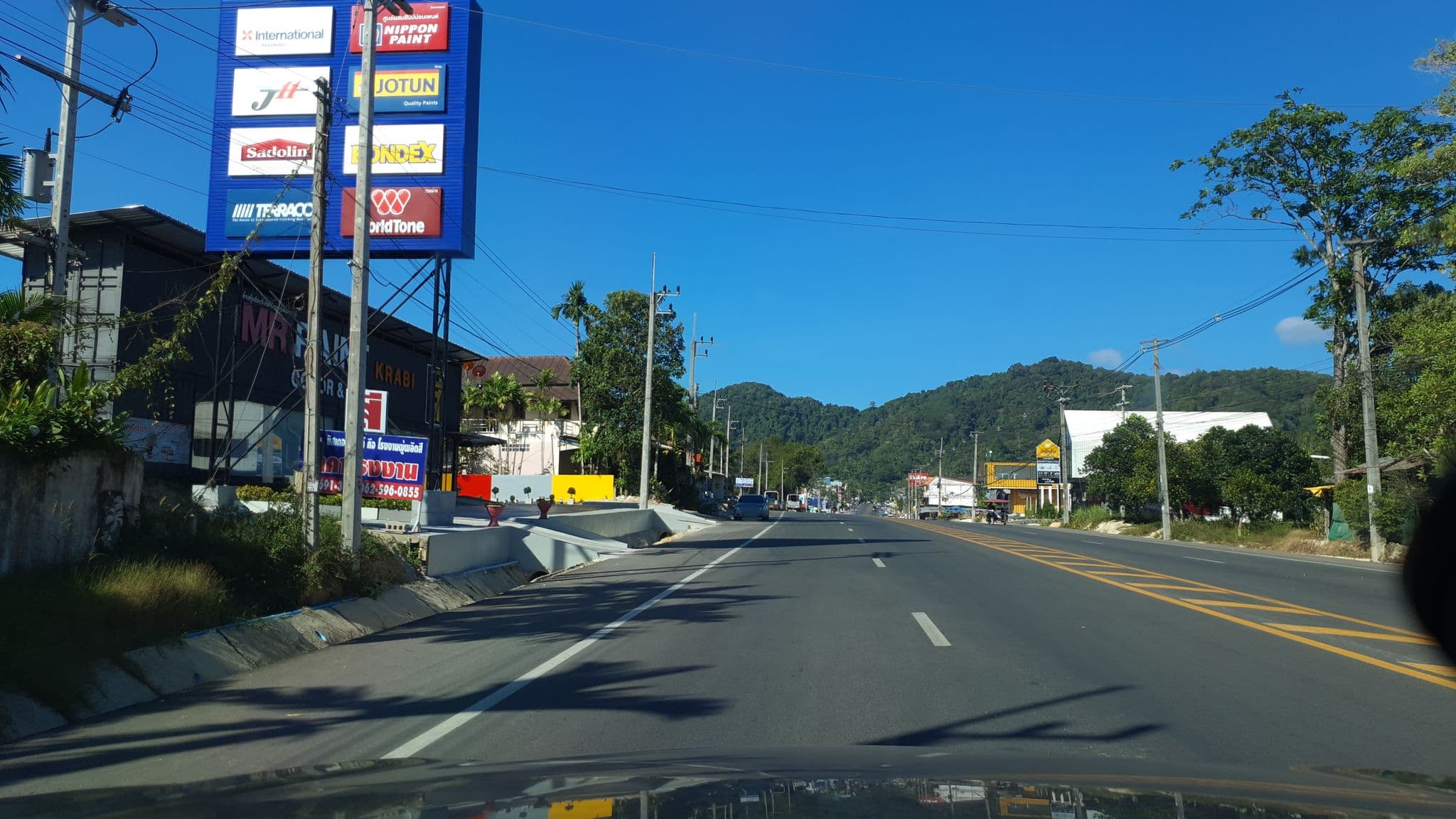 Street view near Baan Rim Pa, Ban Ao Nang — © jrcarlsen (CC BY-SA · Mapillary)