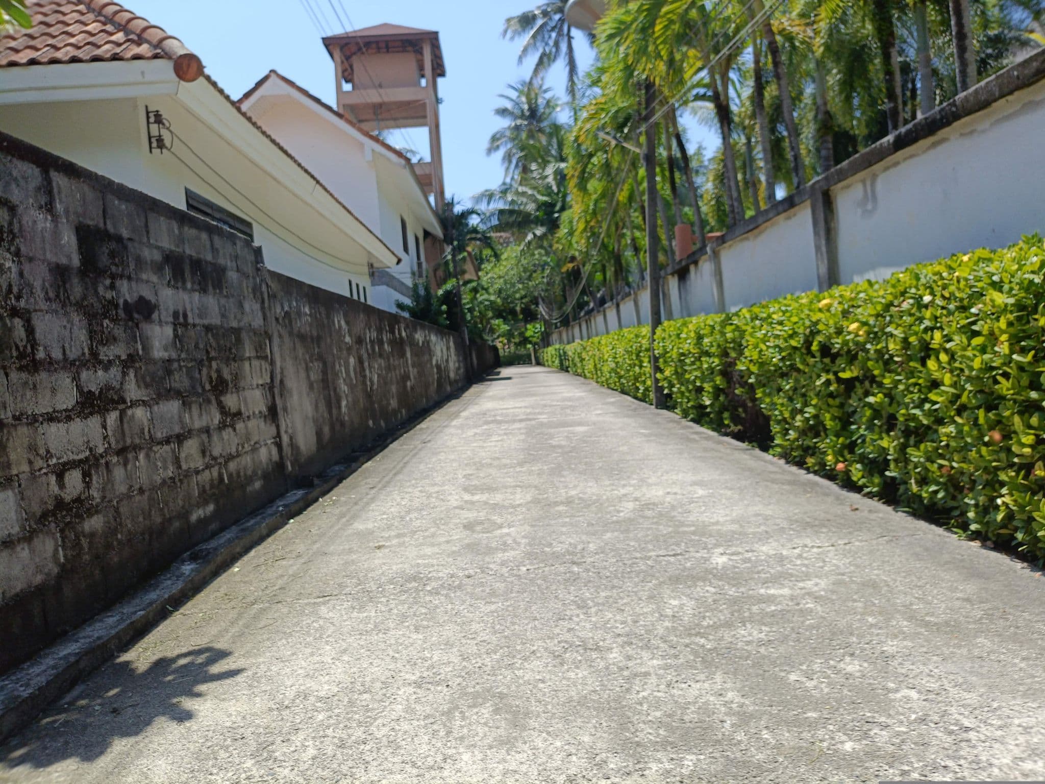 Street view near Cha Da Beach Resort, Saladan — © skillsy (CC BY-SA · Mapillary)