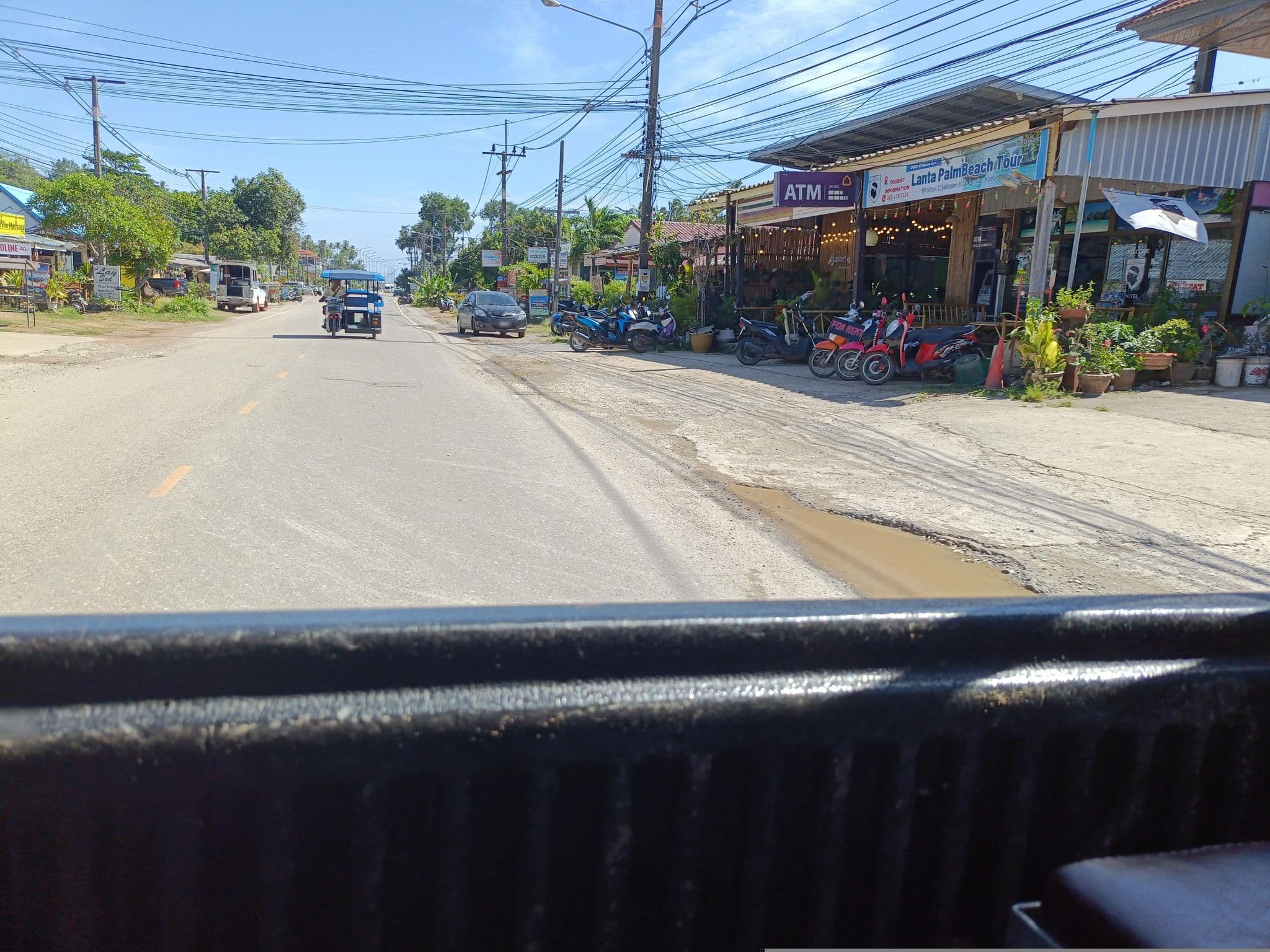 Street view near Sleep in lanta resort, Saladan — © skillsy (CC BY-SA · Mapillary)