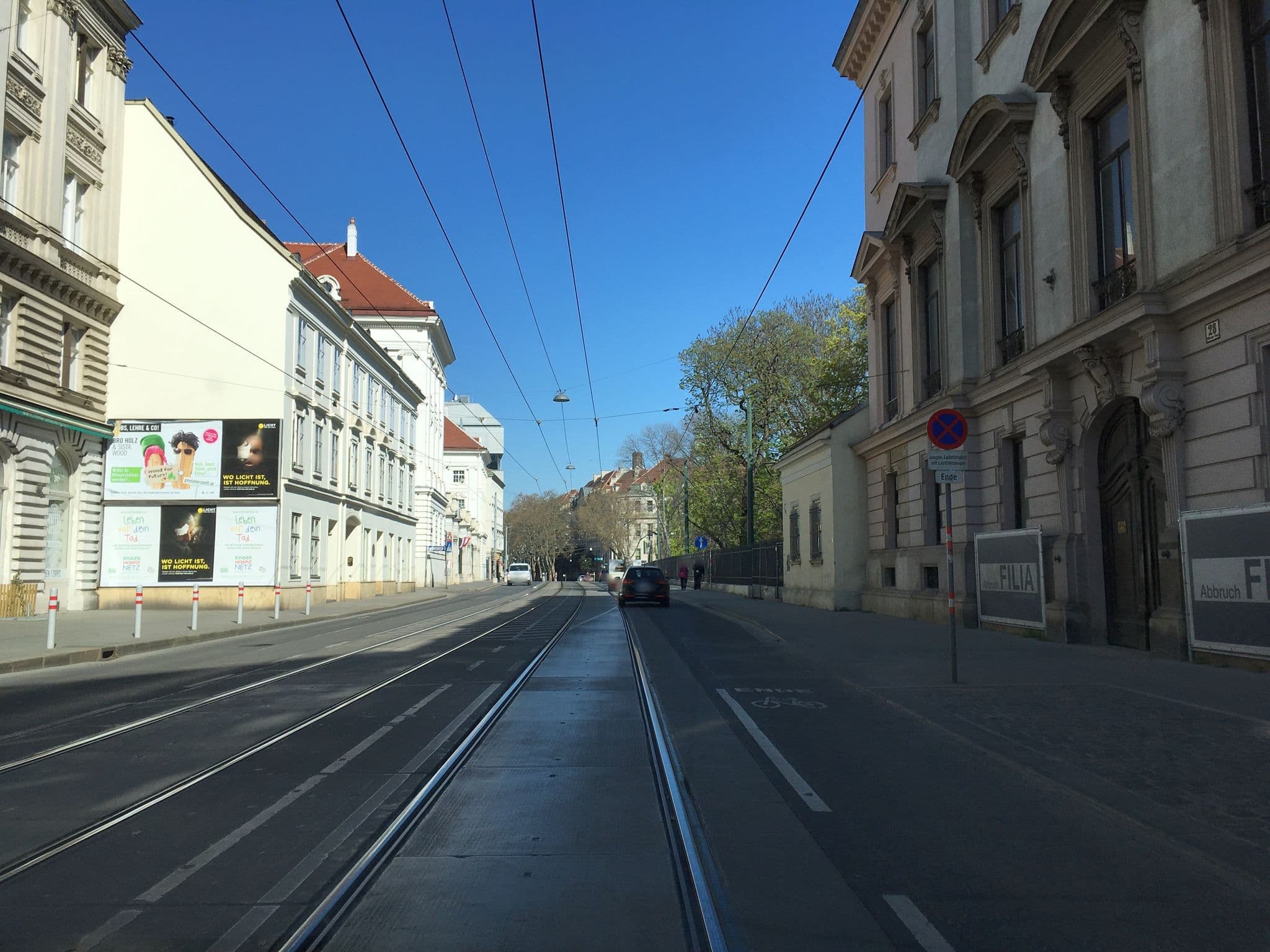 Street view near Palais Chotek, Alsergrund — © istefanos (CC BY-SA · Mapillary)