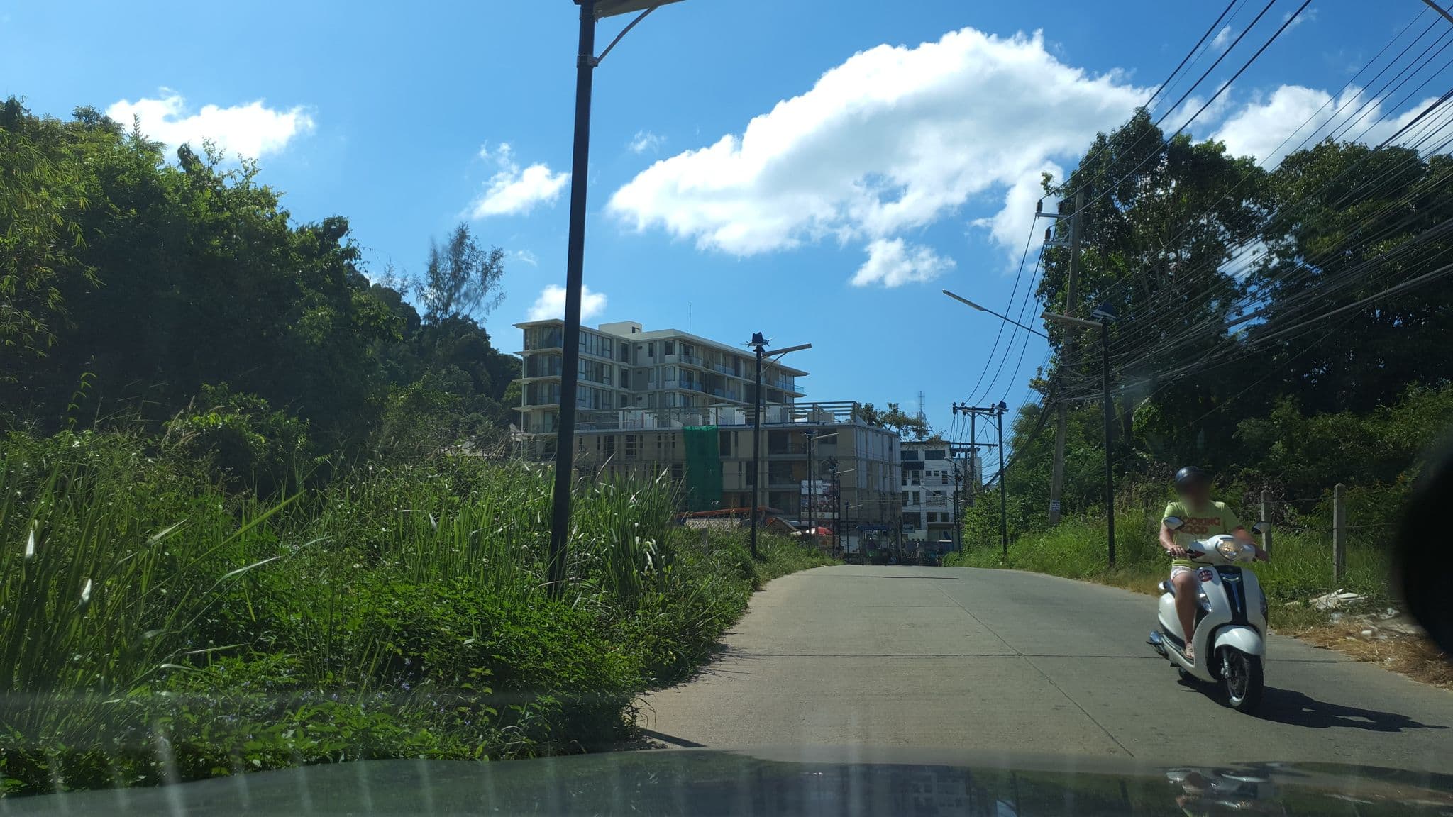 Street view near Phi Phi Island Village Beach Resort, Ban Ao Nang — © jrcarlsen (CC BY-SA · Mapillary)