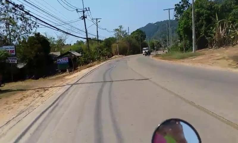 Street view near Lanta Noblesse, Saladan — © roadroid (CC BY-SA · Mapillary)