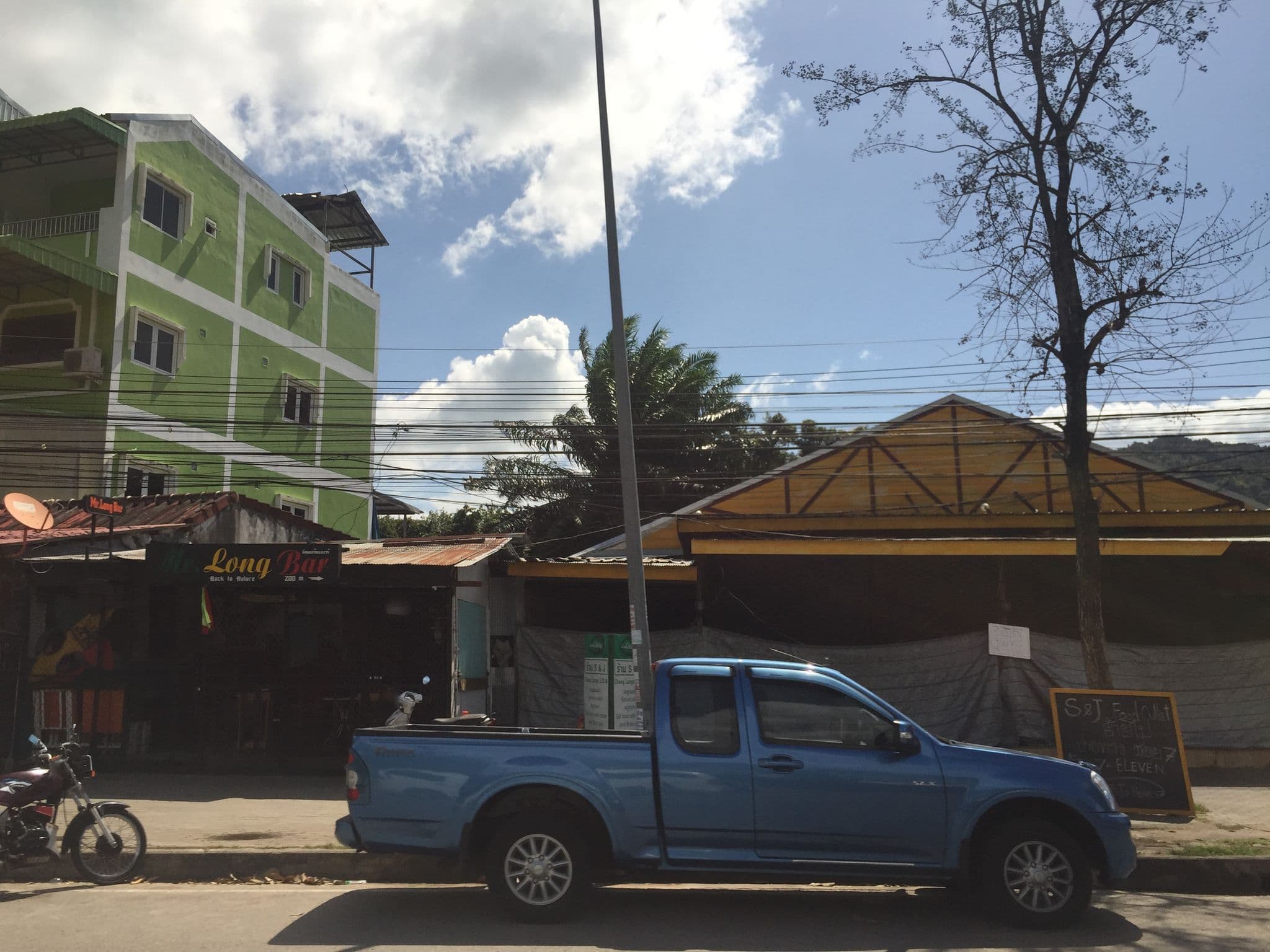Street view near Ao Nang Villa Resort, Ban Ao Nang — © traveler25 (CC BY-SA · Mapillary)