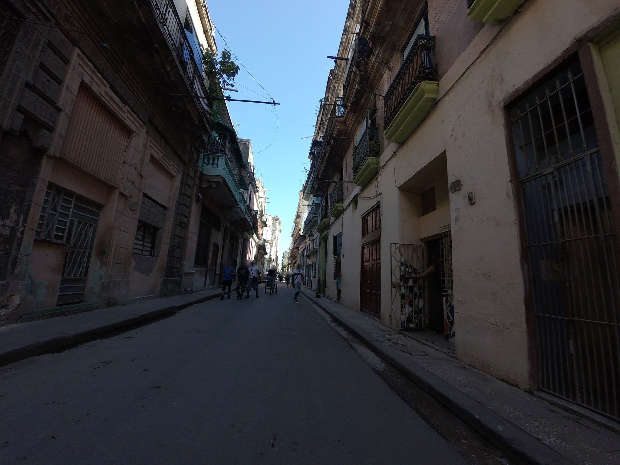 Street view near Casa Pepe, La Habana Vieja