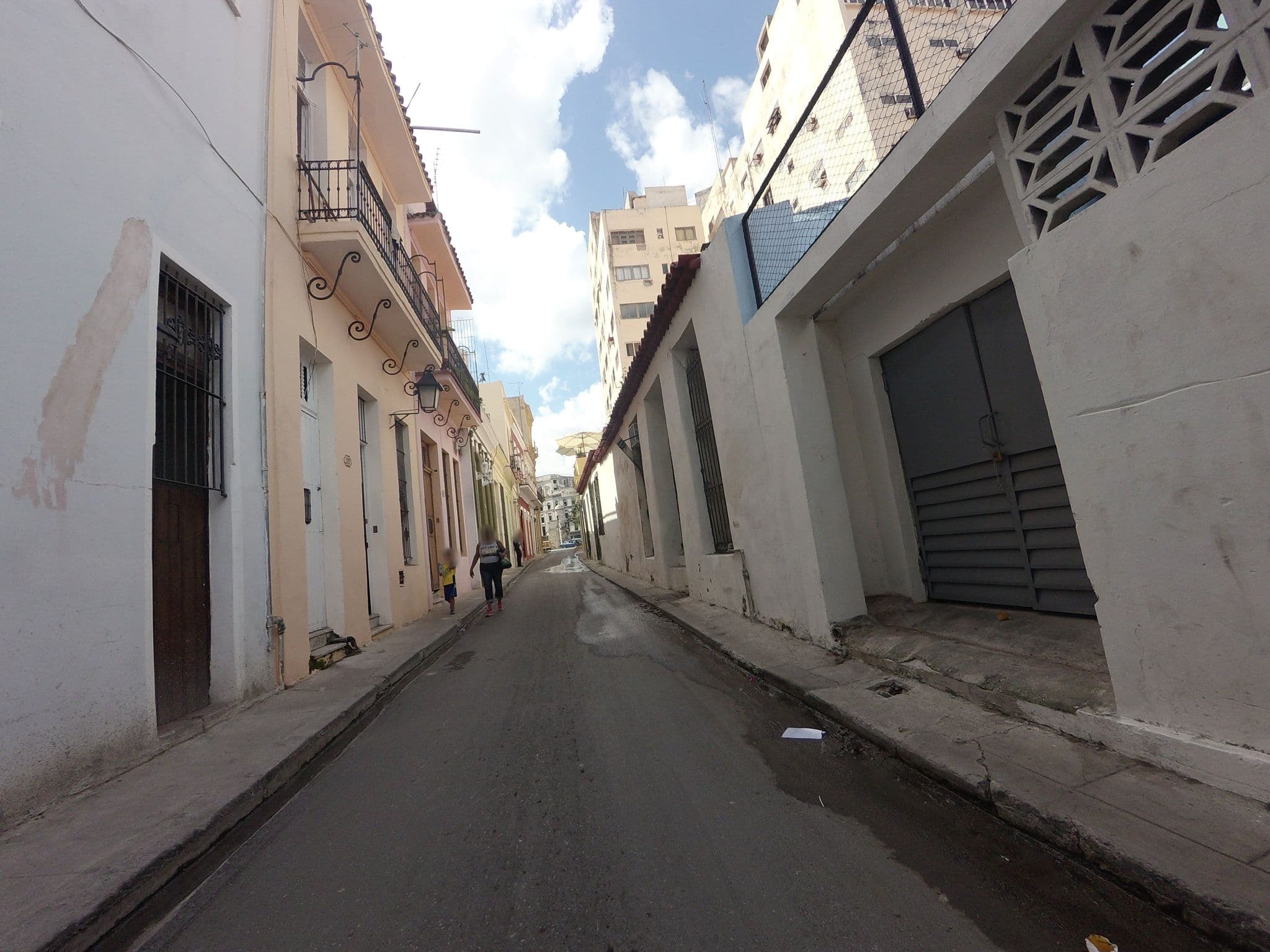 Street view near Casa Sra. Sarahi Perez, La Habana Vieja