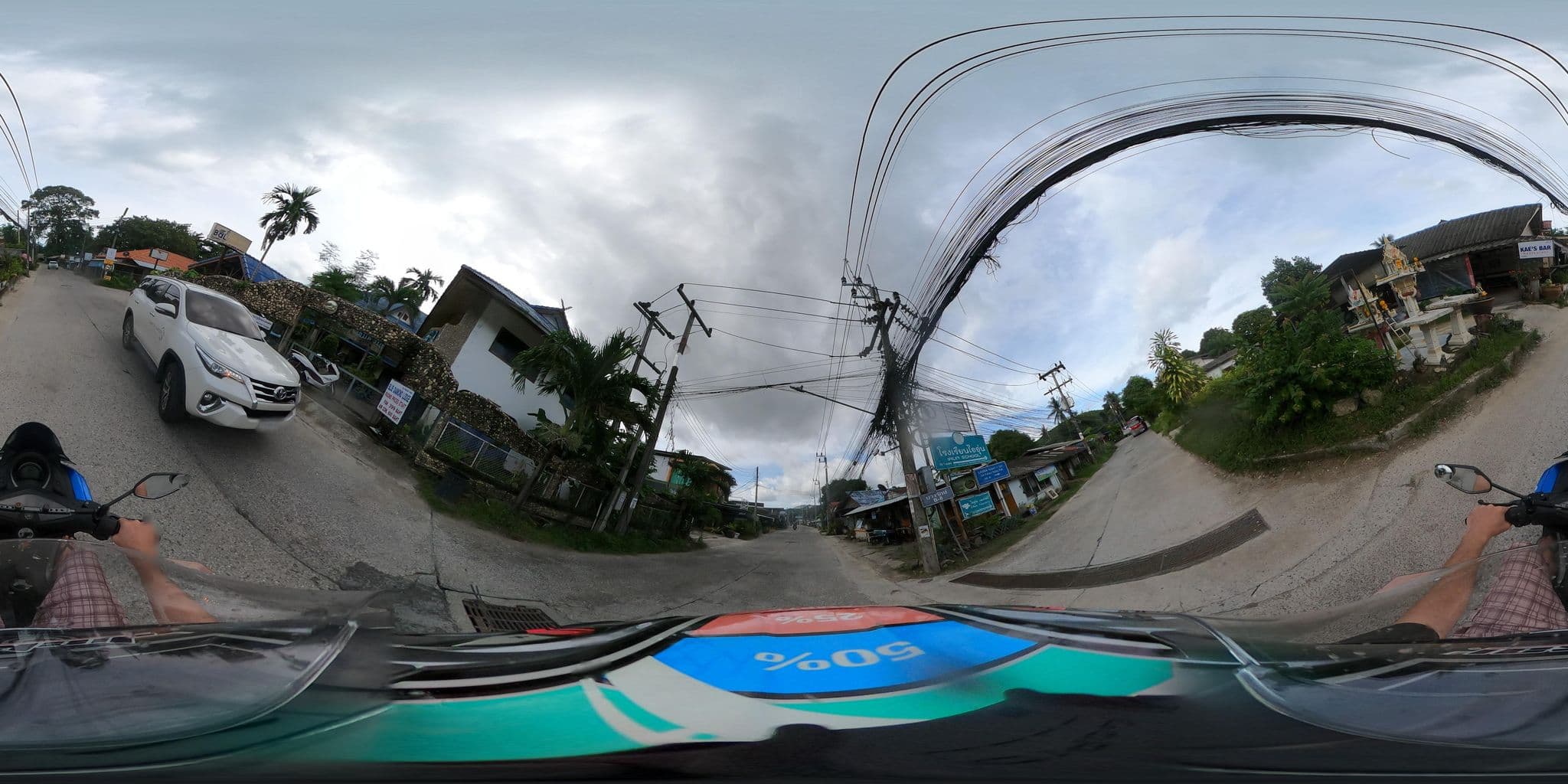 Street view near blue diamond Guesthouse, Ko Samui — © emseesee (CC BY-SA · Mapillary)
