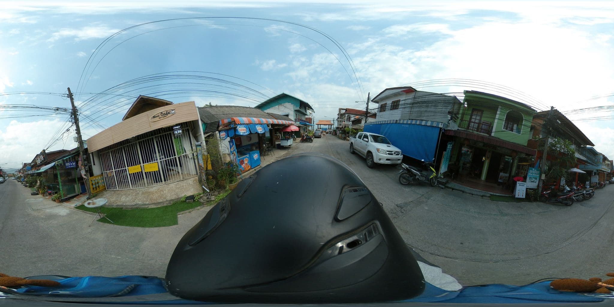 Street view near Bohemian Guesthouse, Ko Samui — © garok (CC BY-SA · Mapillary)
