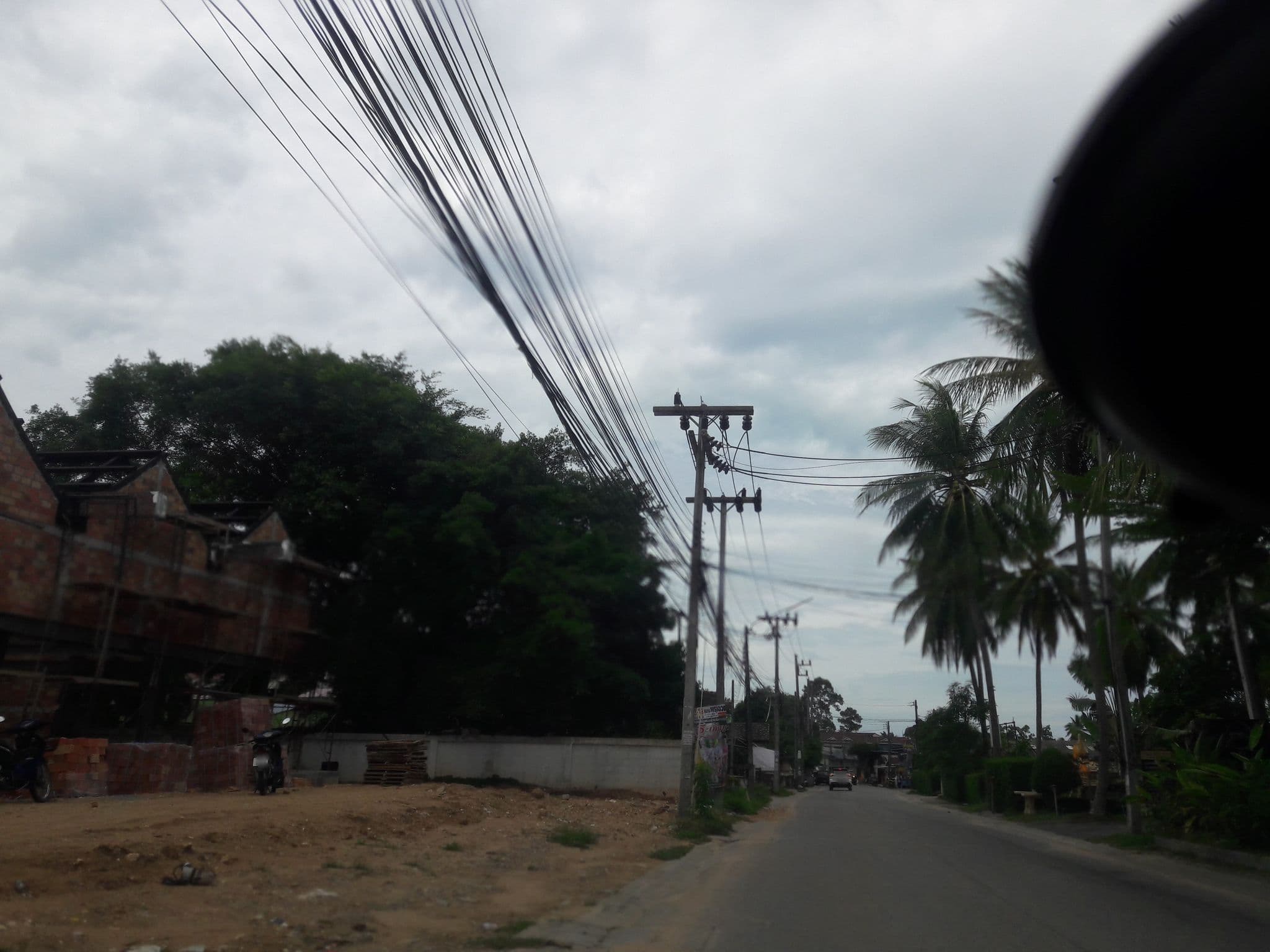 Street view near Samthong resort, Ko Samui — © jirayoot (CC BY-SA · Mapillary)