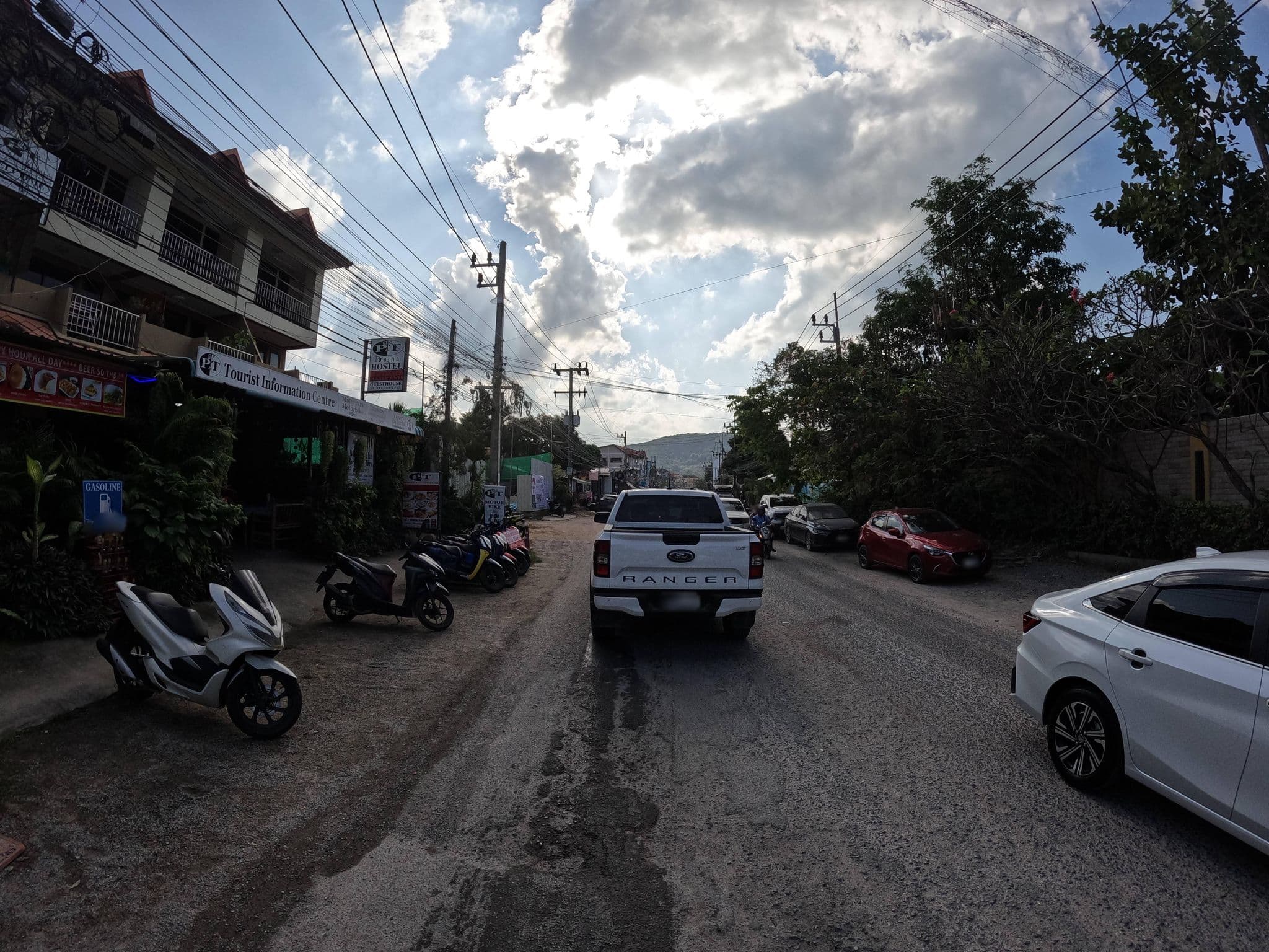 Street view near P & T Hostel, Ko Samui — © lucomsky (CC BY-SA · Mapillary)