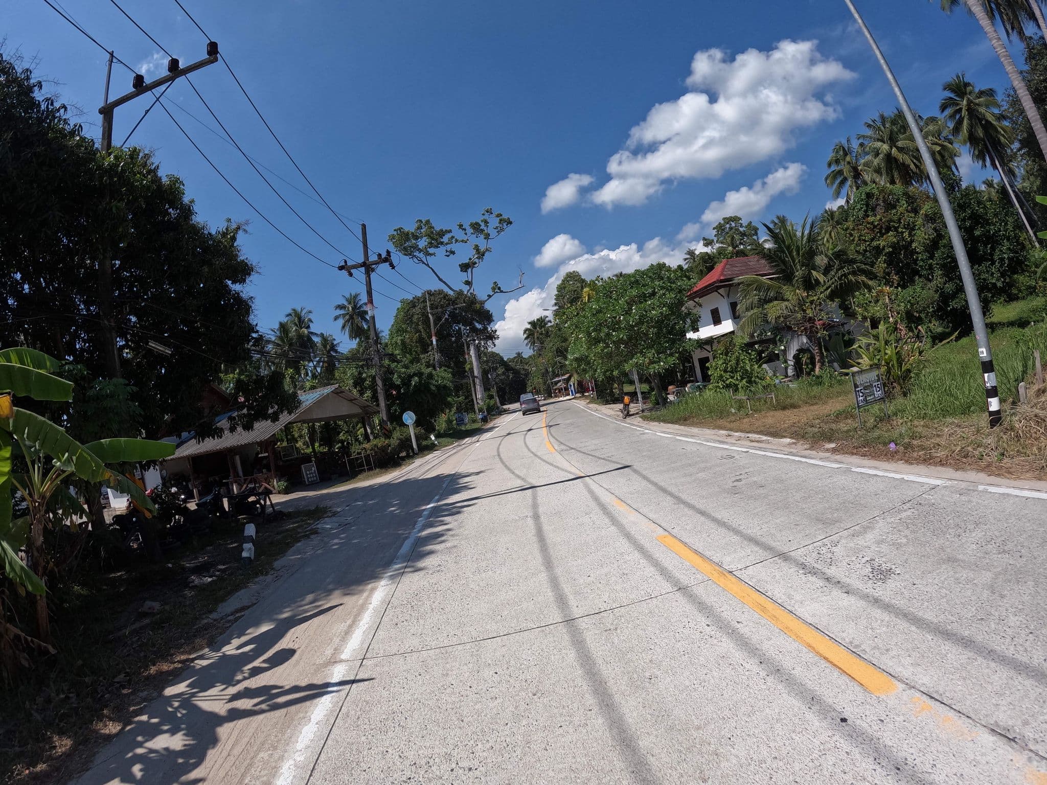 Street view near Sarikantang Resort And Spa Koh Phangan, Ko Pha Ngan — © lucomsky (CC BY-SA · Mapillary)