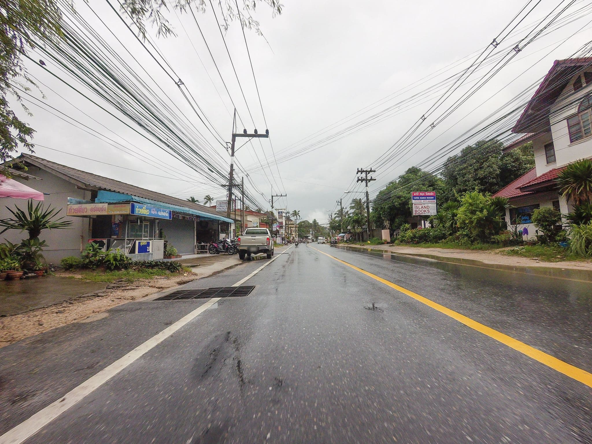 Street view near The Bulin Residence, Ko Samui — © esario (CC BY-SA · Mapillary)