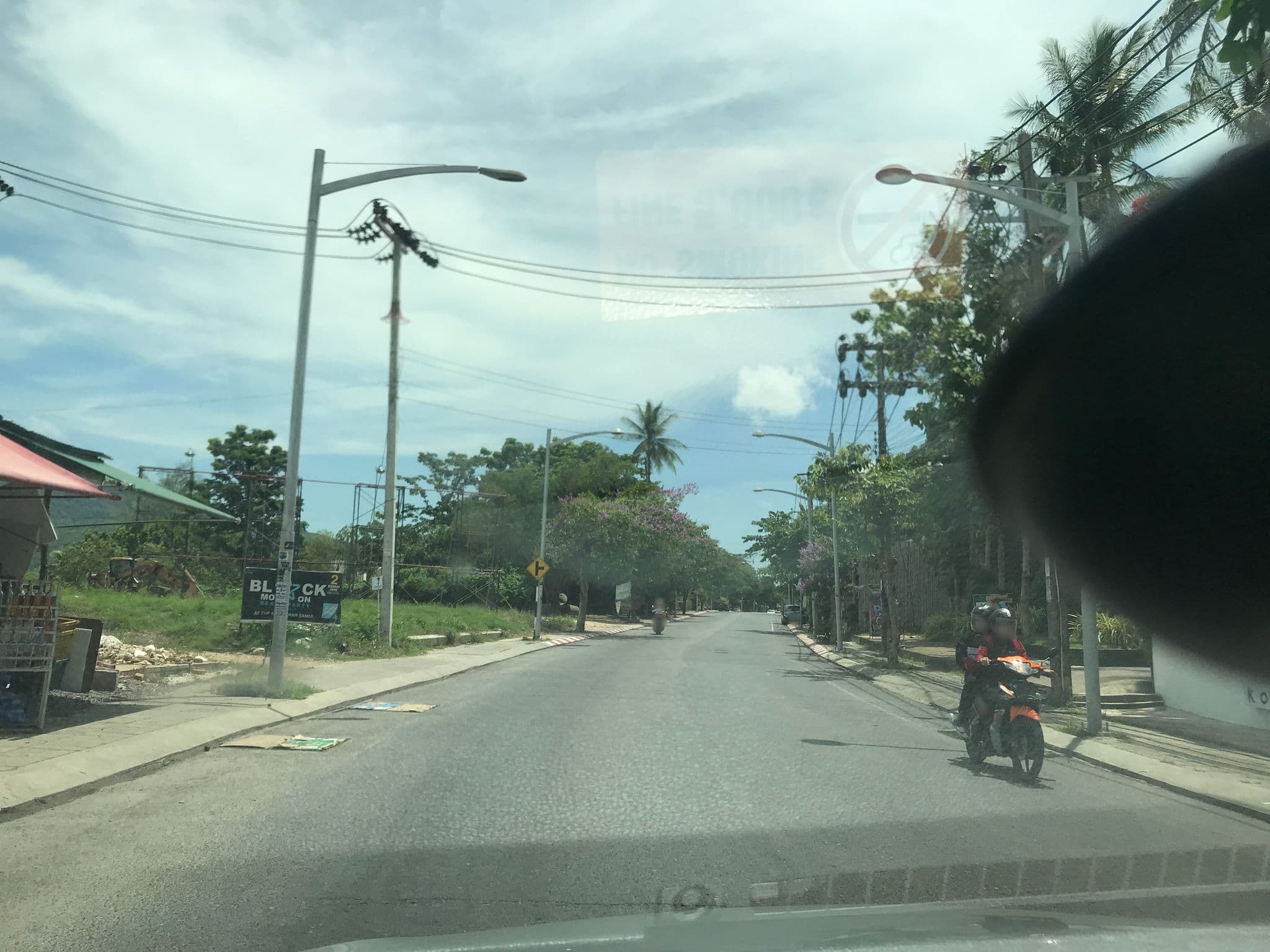 Street view near Alpha Gay Resort & Spa, Ko Samui — © kchere16 (CC BY-SA · Mapillary)