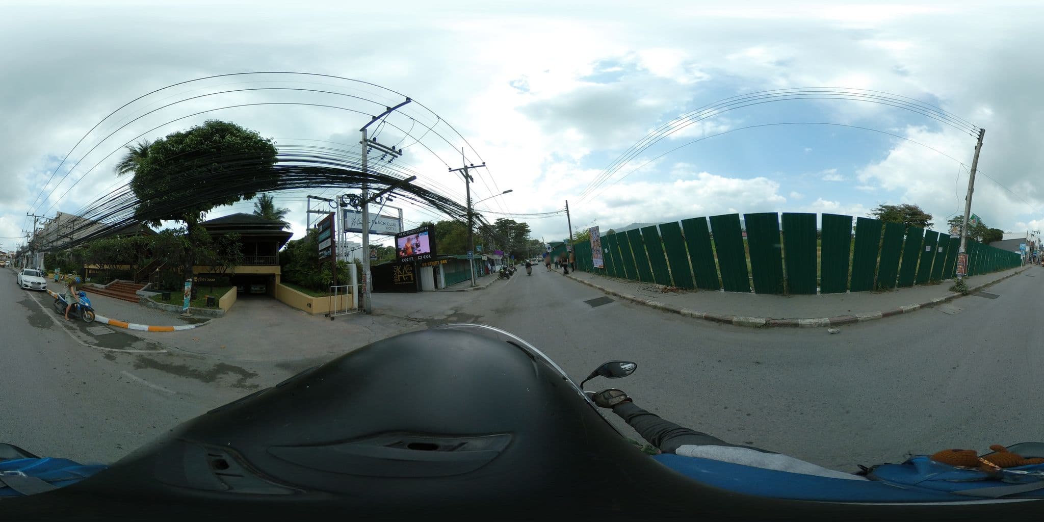 Street view near แหลมดินโฮเต็ล, Ko Samui — © garok (CC BY-SA · Mapillary)