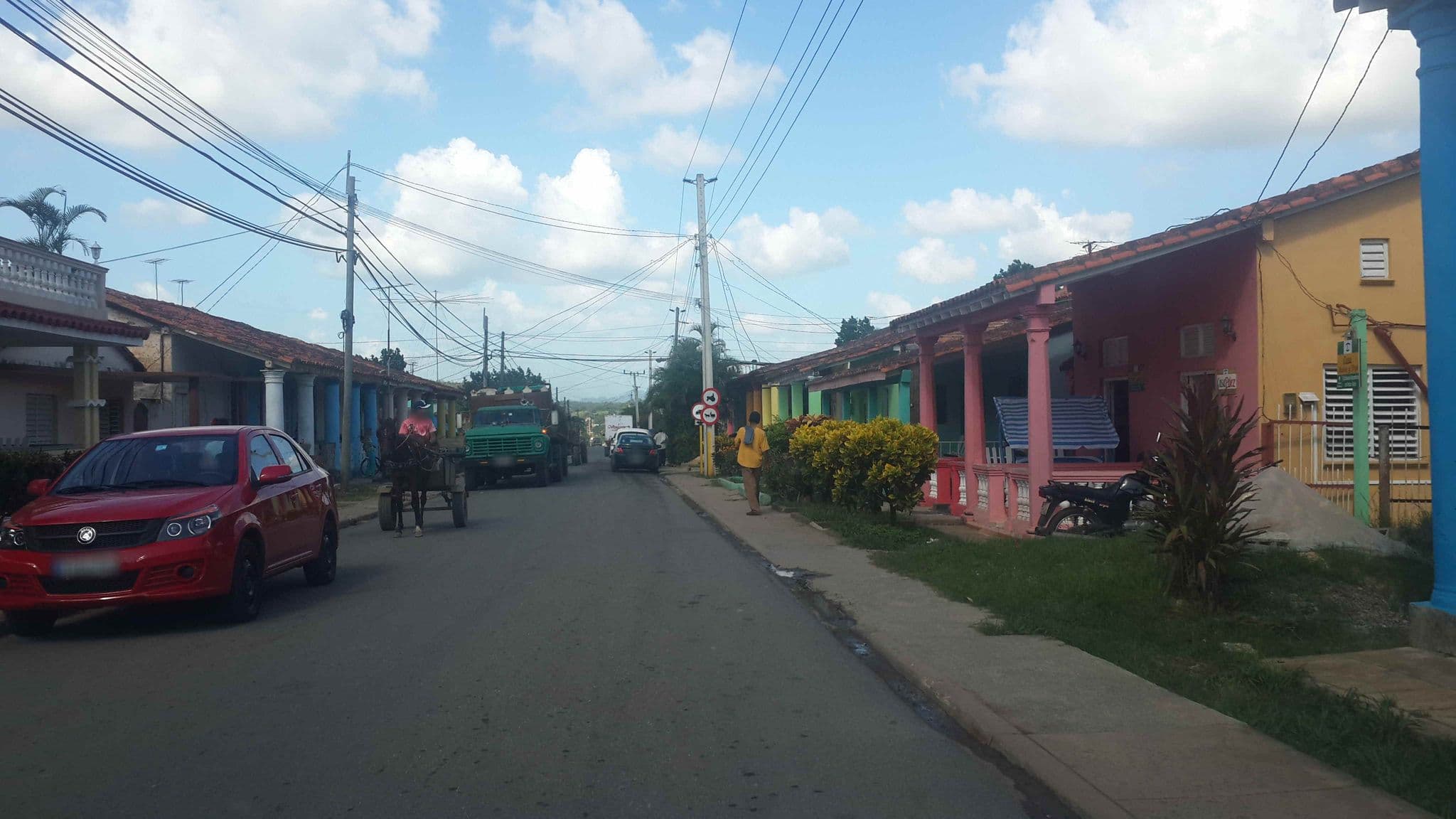 Street view near Casa del Trincho e Hilda, Viñales