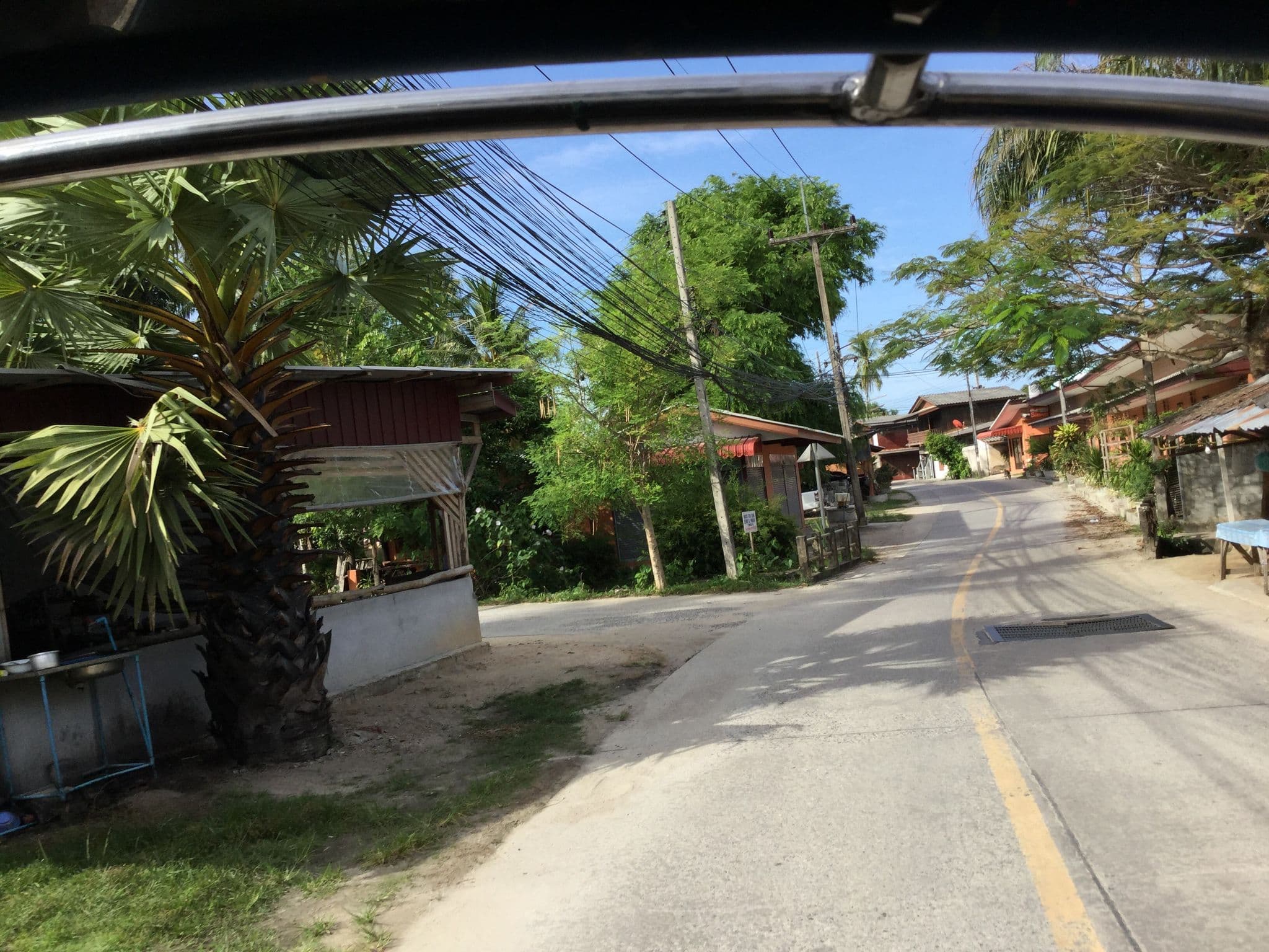 Street view near Phangan Great Bay Resort, Ko Pha Ngan — © mapconcierge (CC BY-SA · Mapillary)
