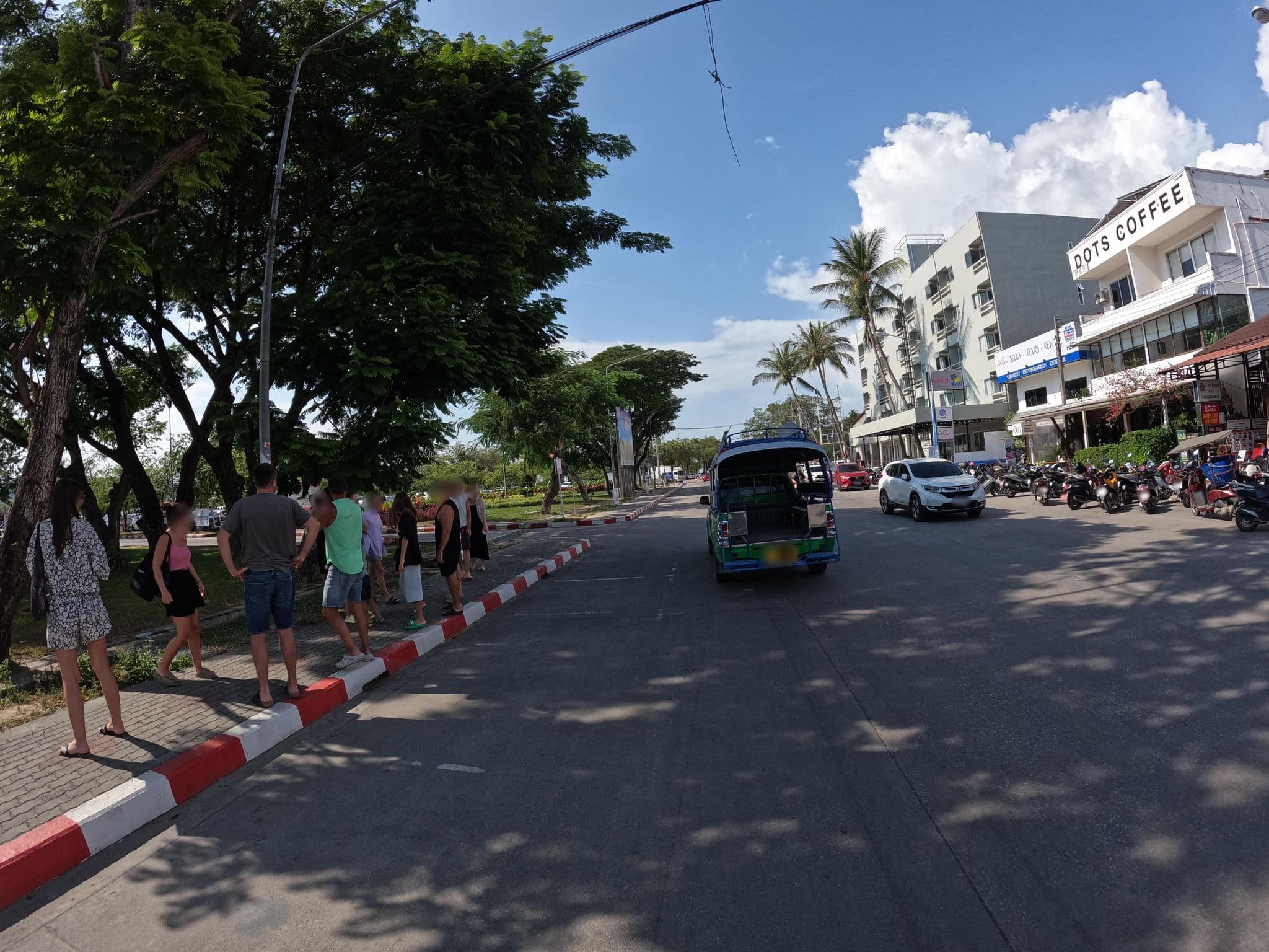 Street view near Phangan Chai Hotel, Ko Pha Ngan — © lucomsky (CC BY-SA · Mapillary)