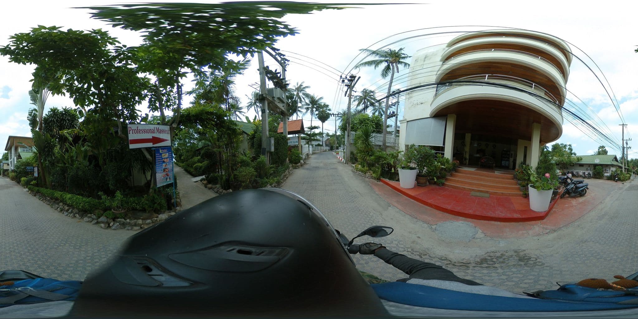 Street view near Samui Island Beach Resort & Hotel, Ko Samui — © garok (CC BY-SA · Mapillary)