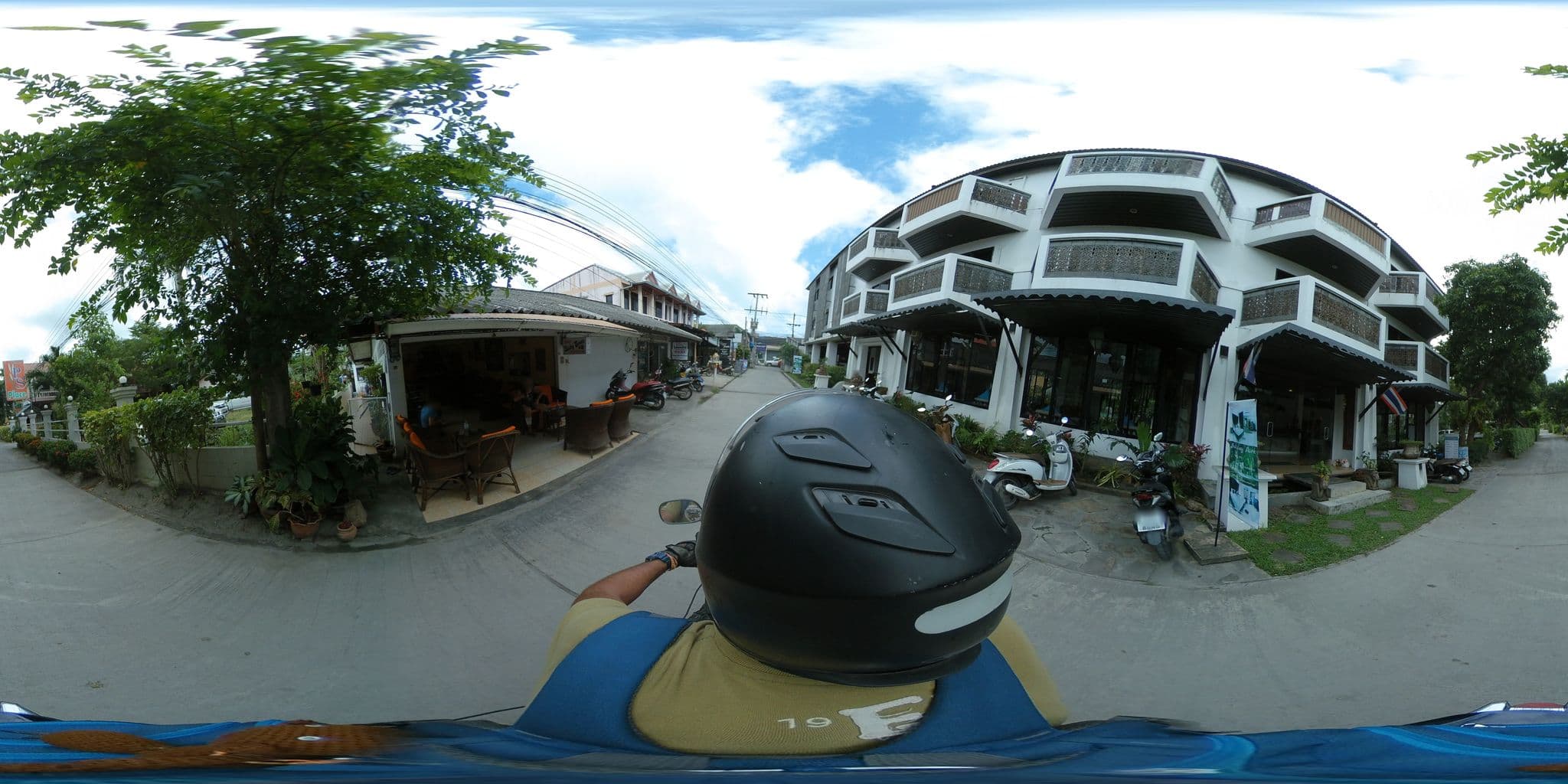 Street view near Holiday Park, Ko Samui — © garok (CC BY-SA · Mapillary)