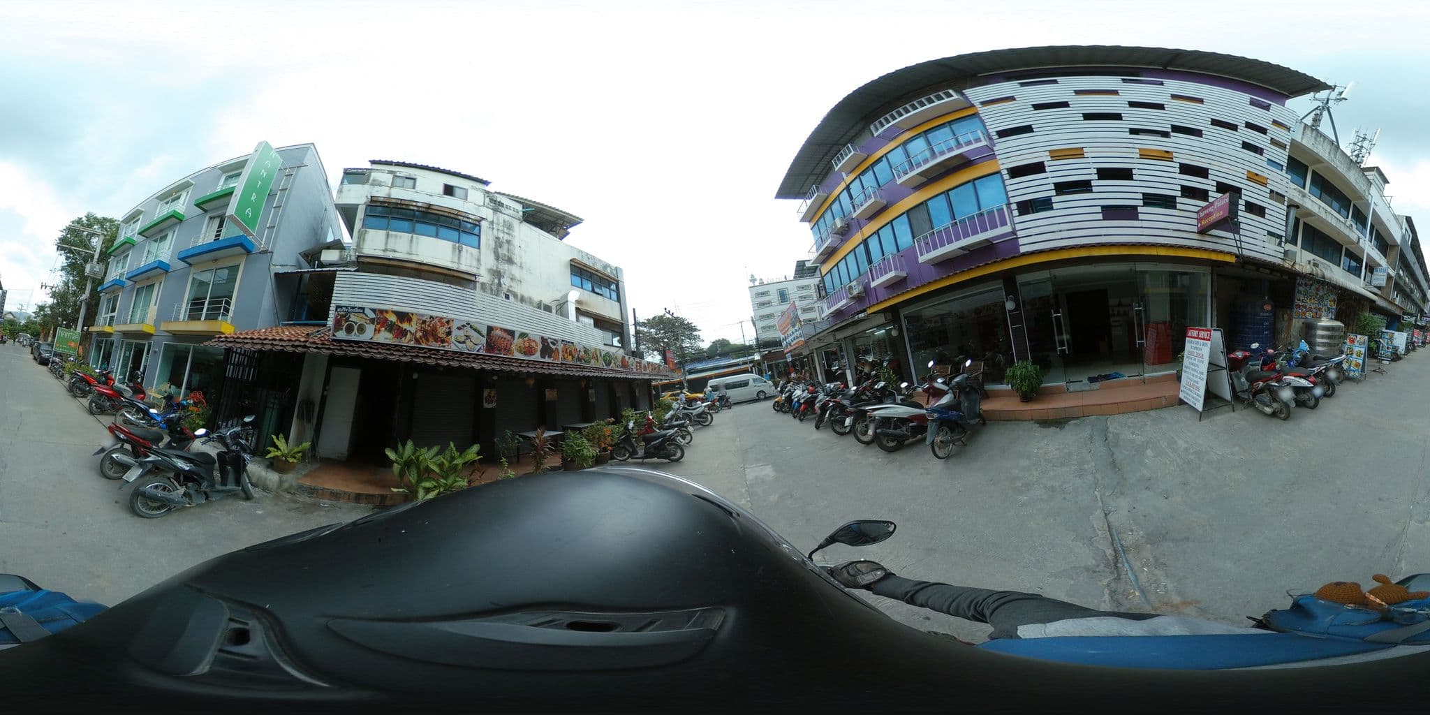 Street view near Nantra Chaweng Beach, Ko Samui — © garok (CC BY-SA · Mapillary)