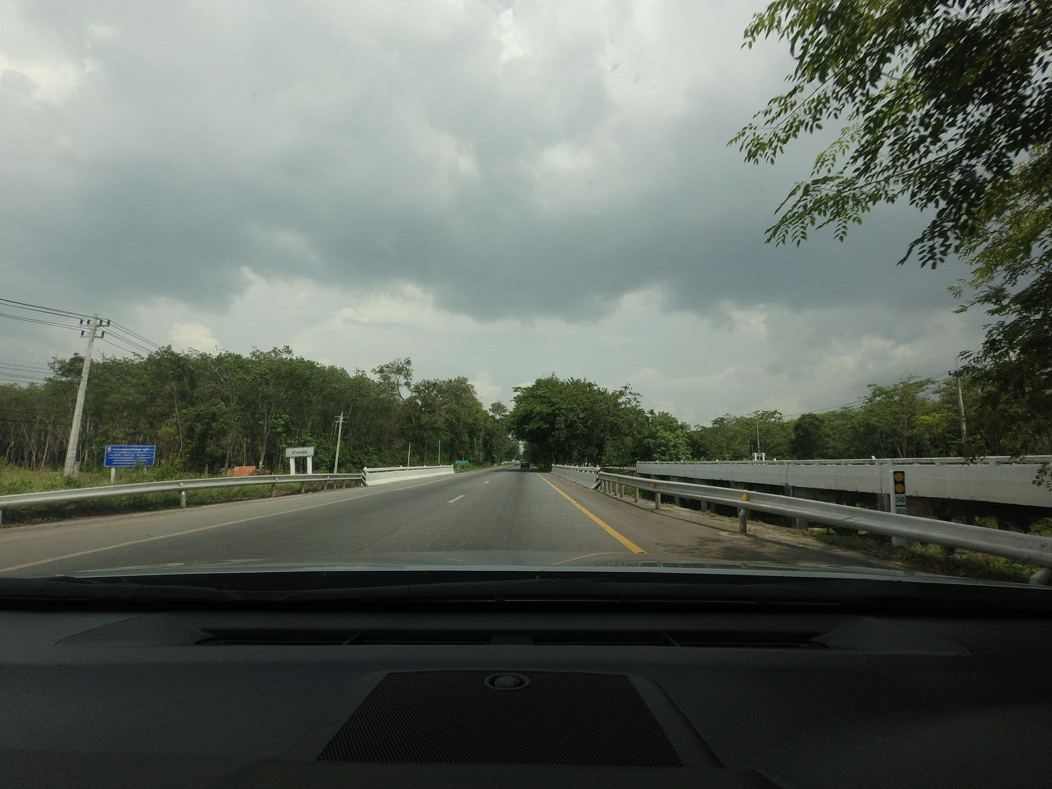 Street view near หนานมดแดง, Ron Phibun — © mishari (CC BY-SA · Mapillary)