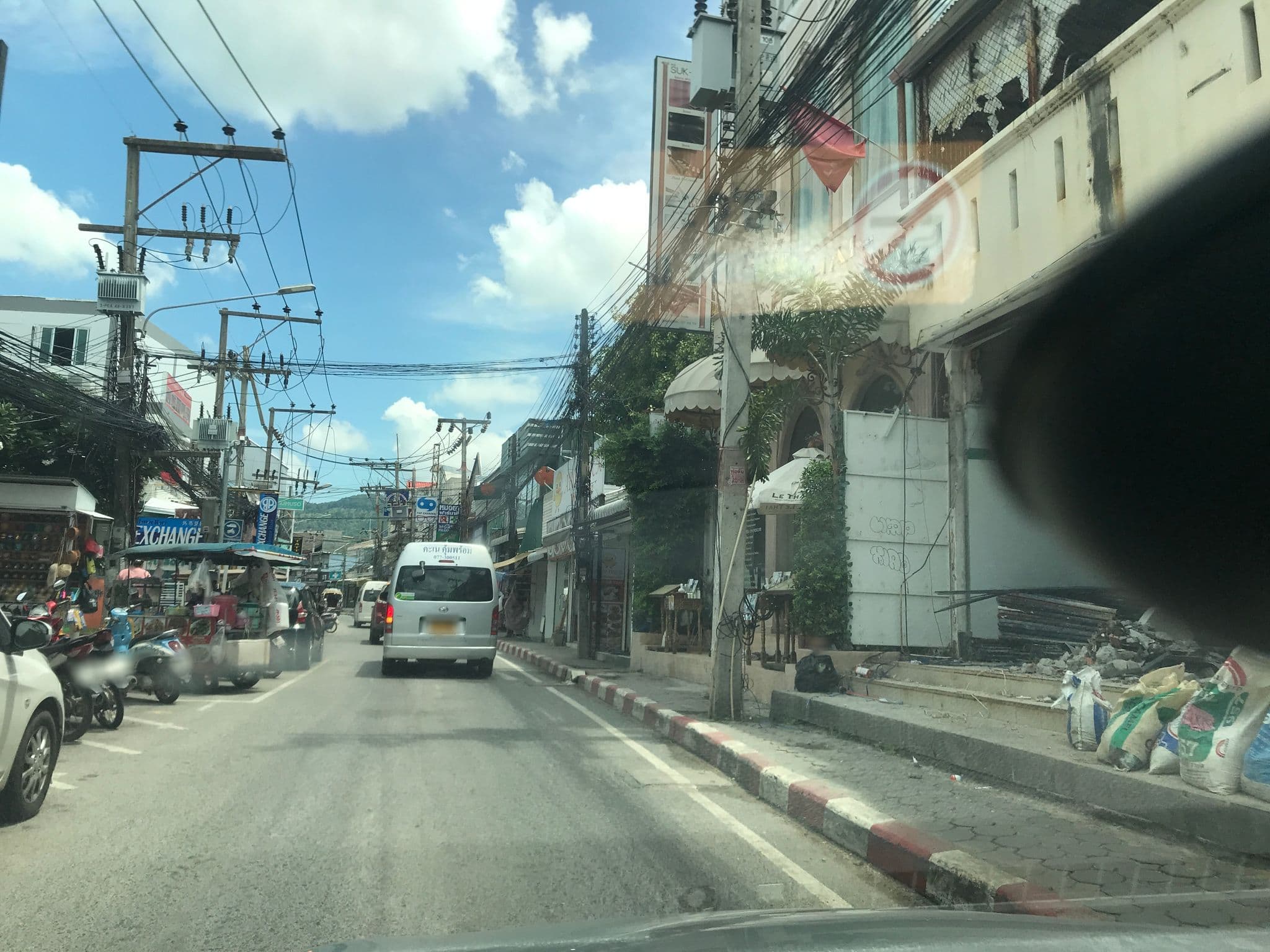 Street view near Chaweng Center Point, Ko Samui — © kchere16 (CC BY-SA · Mapillary)