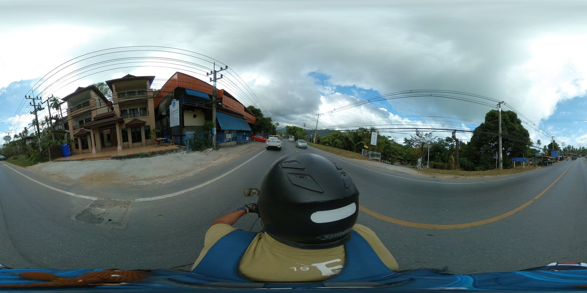Street view near white sand (ไวท์แซน), Ko Samui — © garok (CC BY-SA · Mapillary)