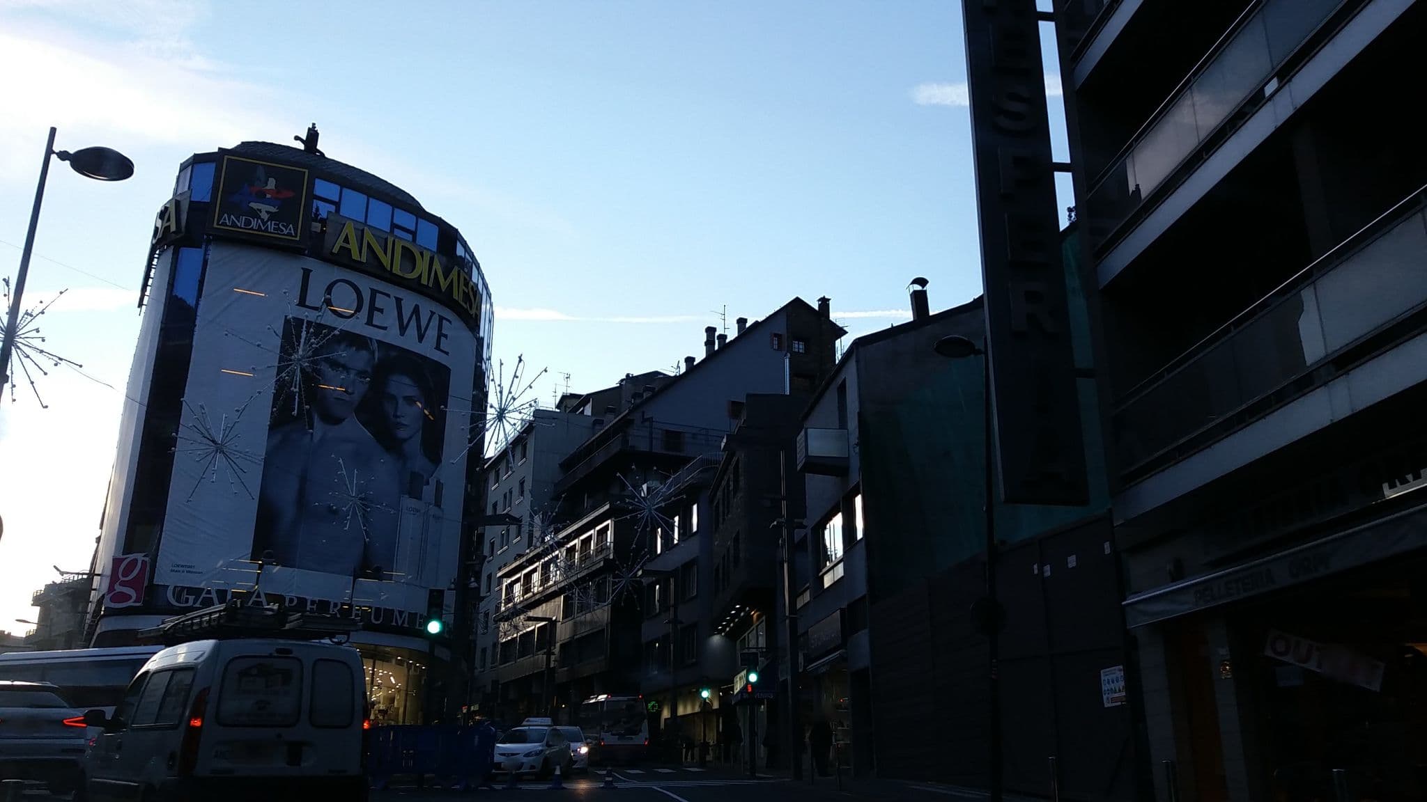 Street view near Hotel NH Andorra La Vella (Hesperia), les Escaldes — © egofer (CC BY-SA · Mapillary)