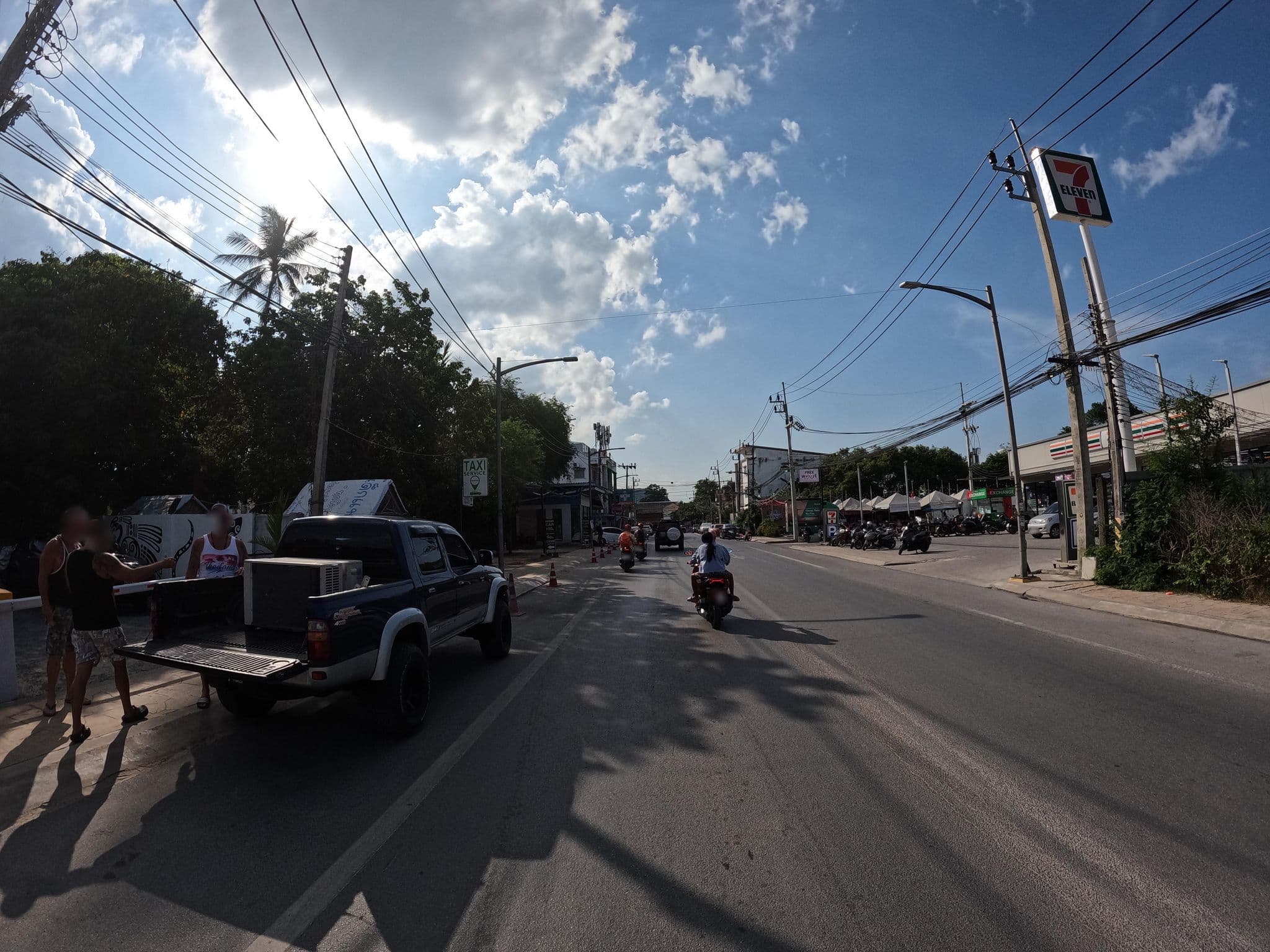 Street view near Maya Villa, Ko Samui — © lucomsky (CC BY-SA · Mapillary)