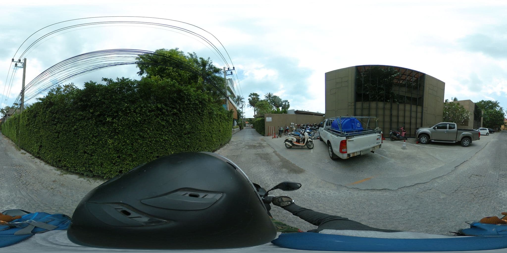 Street view near มัดหลังรีสอร์ท, Ko Samui — © garok (CC BY-SA · Mapillary)