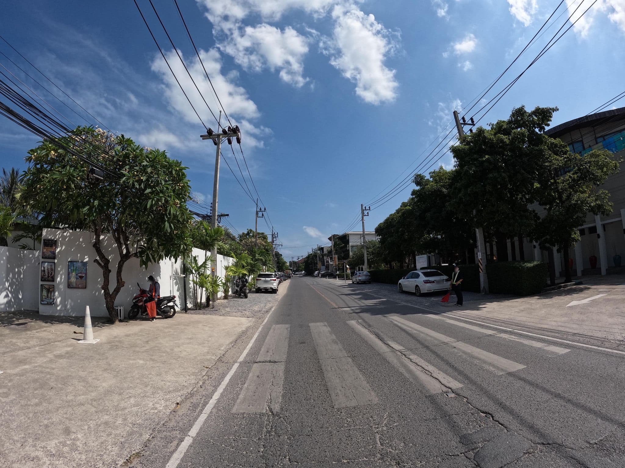 Street view near Tropikana, Ko Samui — © lucomsky (CC BY-SA · Mapillary)