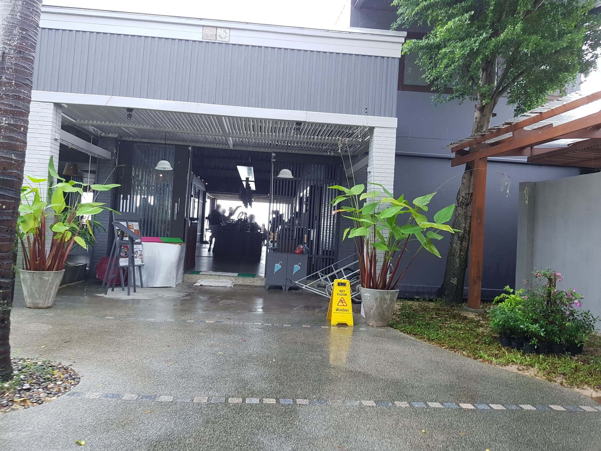 Street view near Pool at Bo Put Resort and Spa, Ko Samui — © rororo (CC BY-SA · Mapillary)