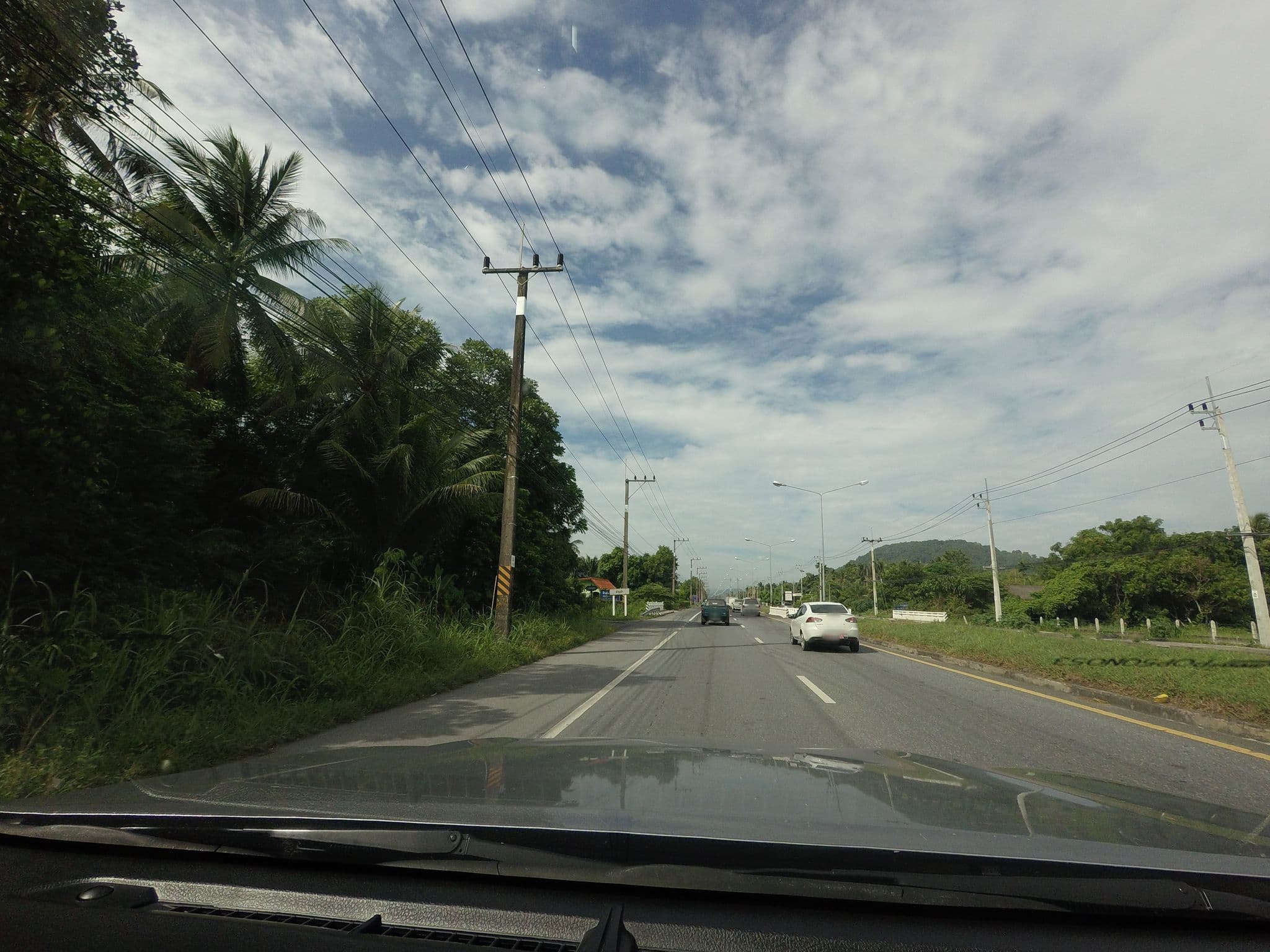 Street view near ภูธานรีสอร์ท, Ron Phibun — © mishari (CC BY-SA · Mapillary)