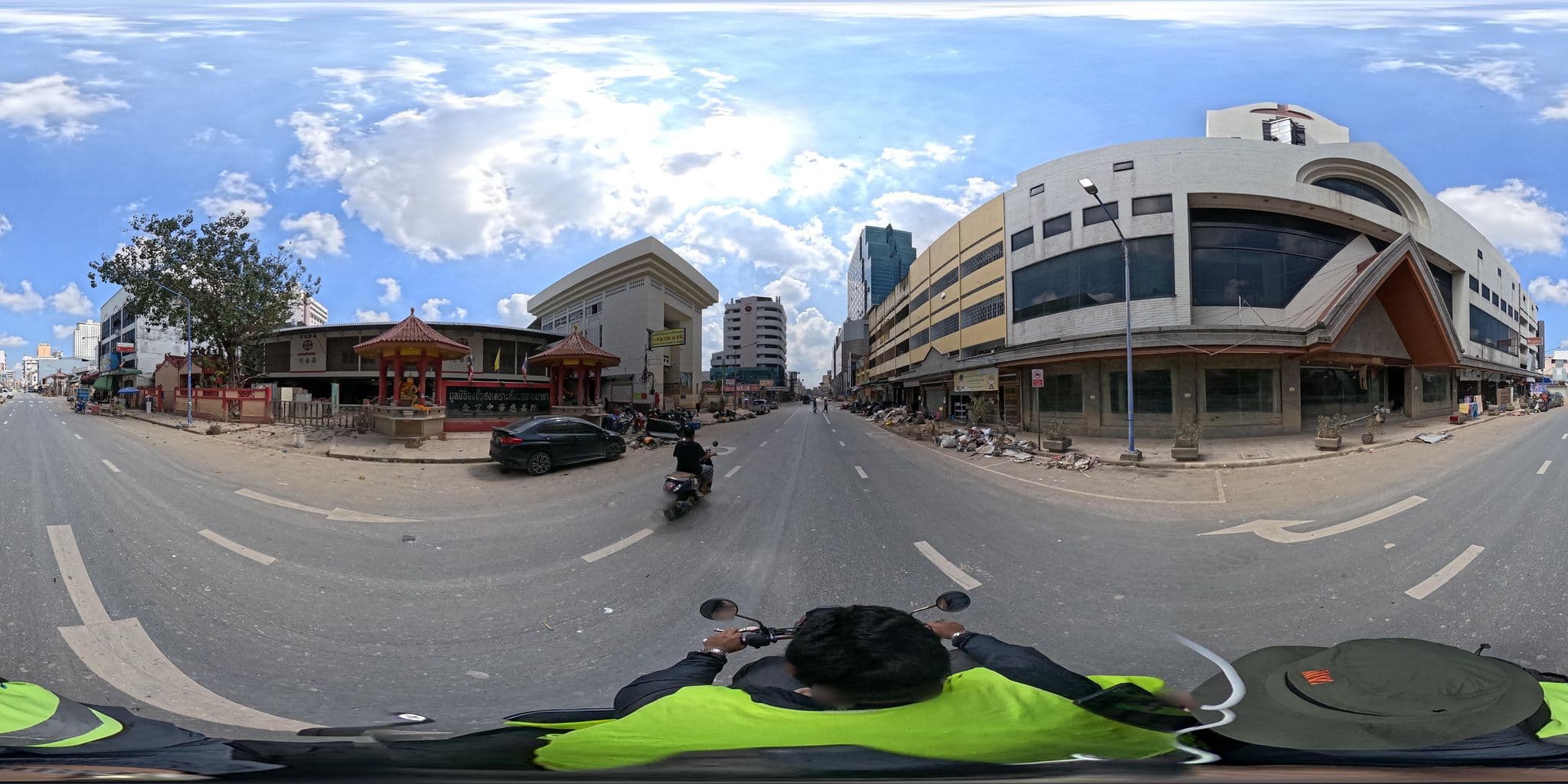 Street view near HatYai Central Hotel, Hat Yai — © PMU-B (CC BY-SA · Mapillary)