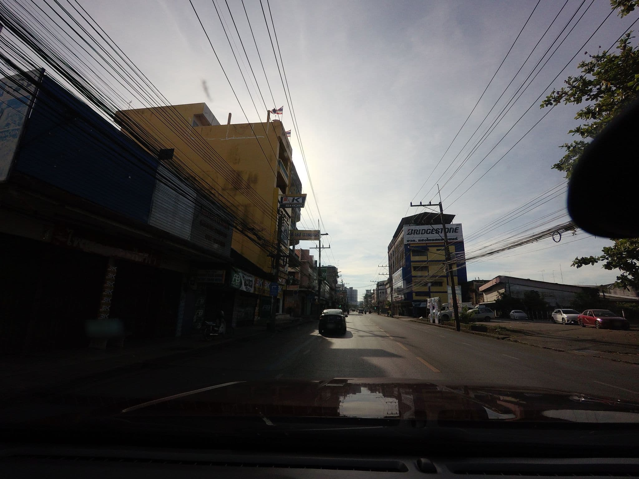 Street view near โรงแรมสิงห์โกลเด้นสถานที่, Hat Yai — © mishari (CC BY-SA · Mapillary)