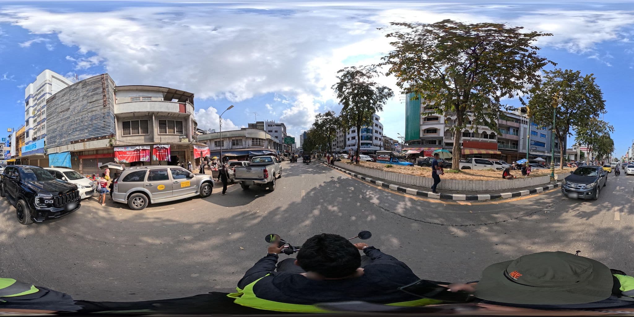 Street view near โรงแรมวีแอล หาดใหญ่, Hat Yai — © PMU-B (CC BY-SA · Mapillary)
