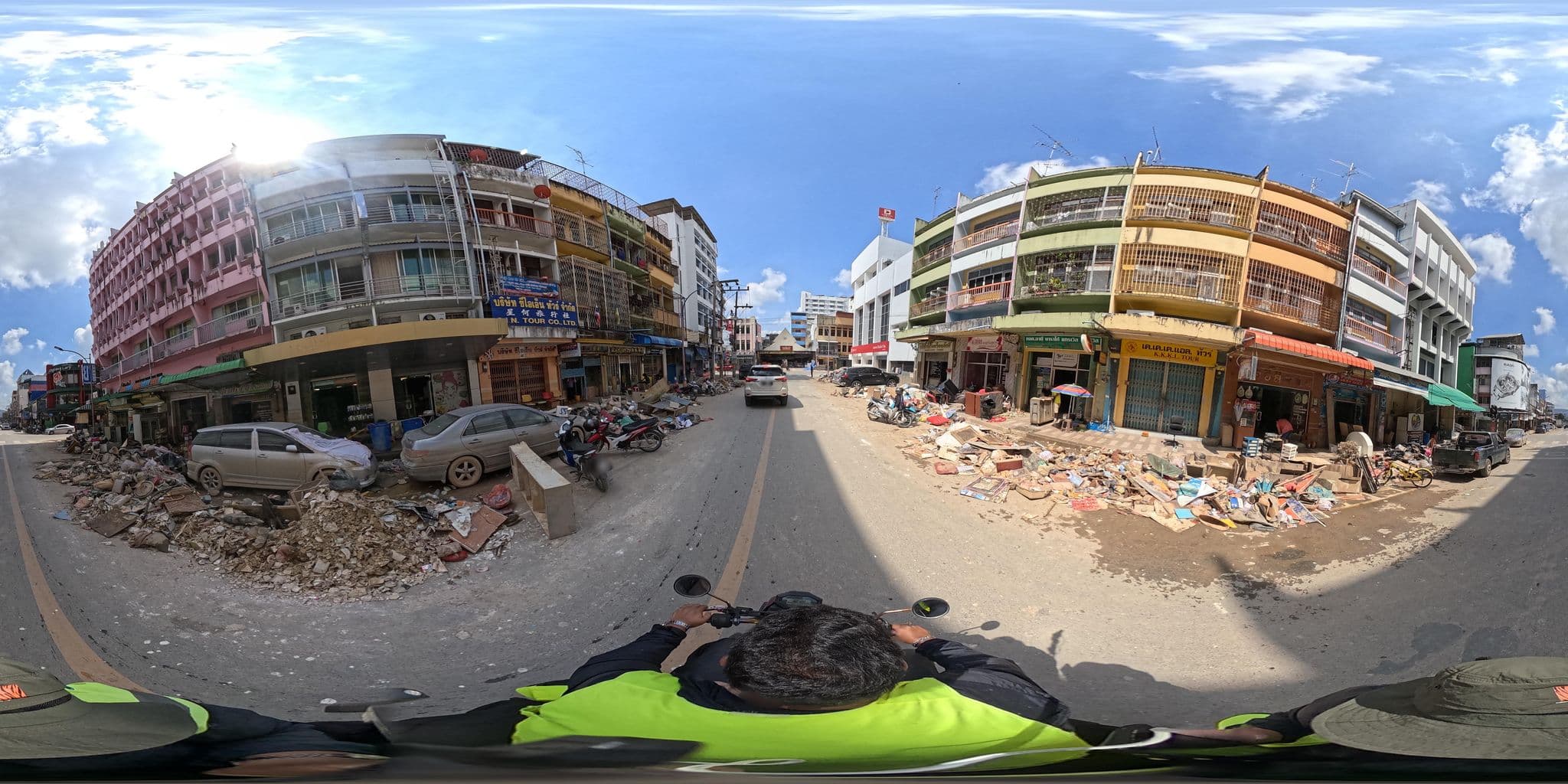 Street view near Oun Residence Hotel - โรงแรมที่พักของตัวเอง, Hat Yai — © PMU-B (CC BY-SA · Mapillary)