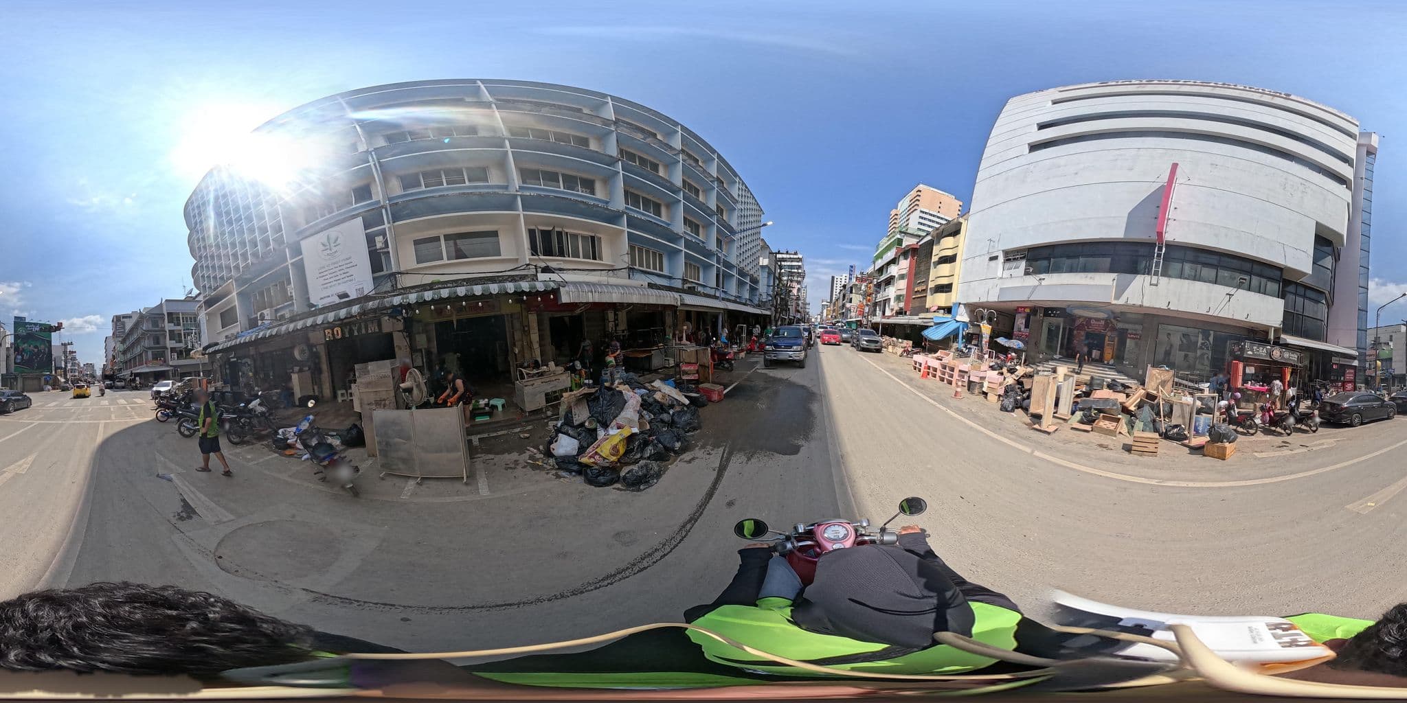 Street view near metro hotel, Hat Yai — © PMU-B (CC BY-SA · Mapillary)