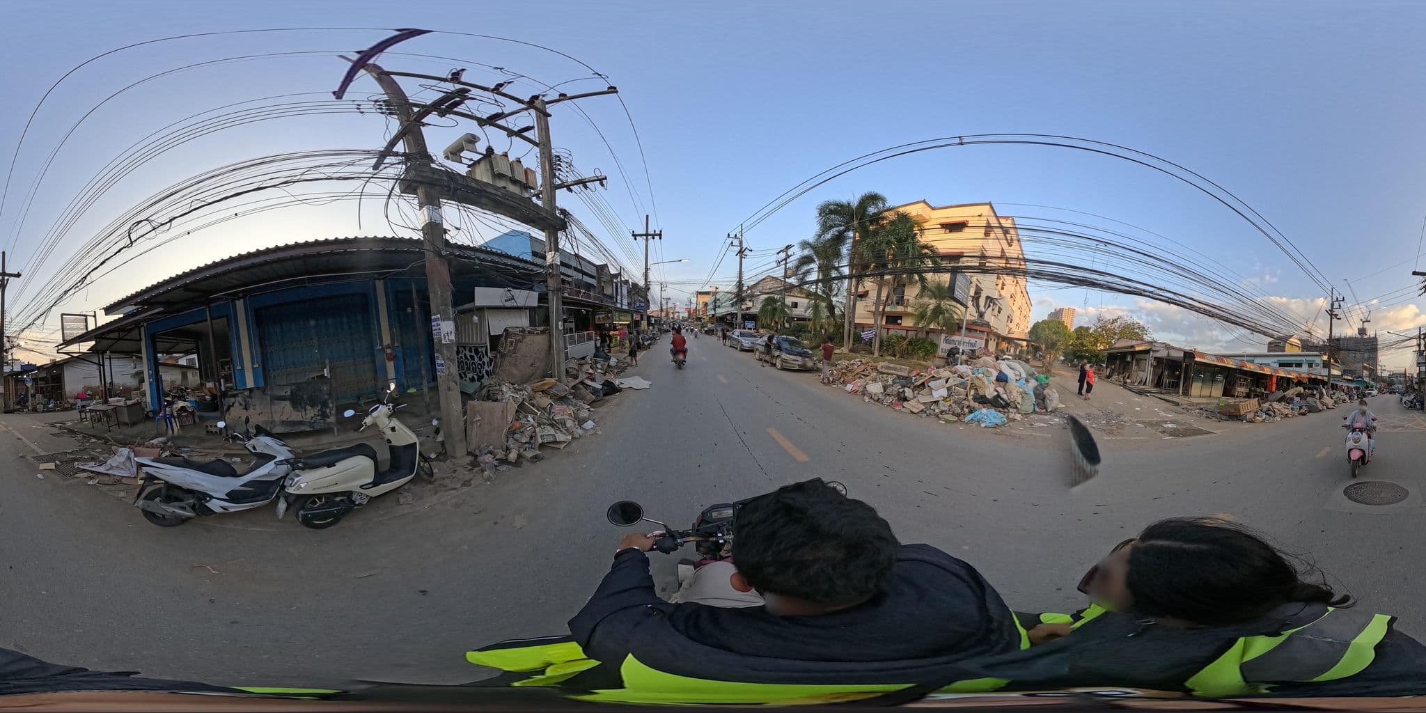 Street view near โรงแรม City park, Hat Yai — © PMU-B (CC BY-SA · Mapillary)