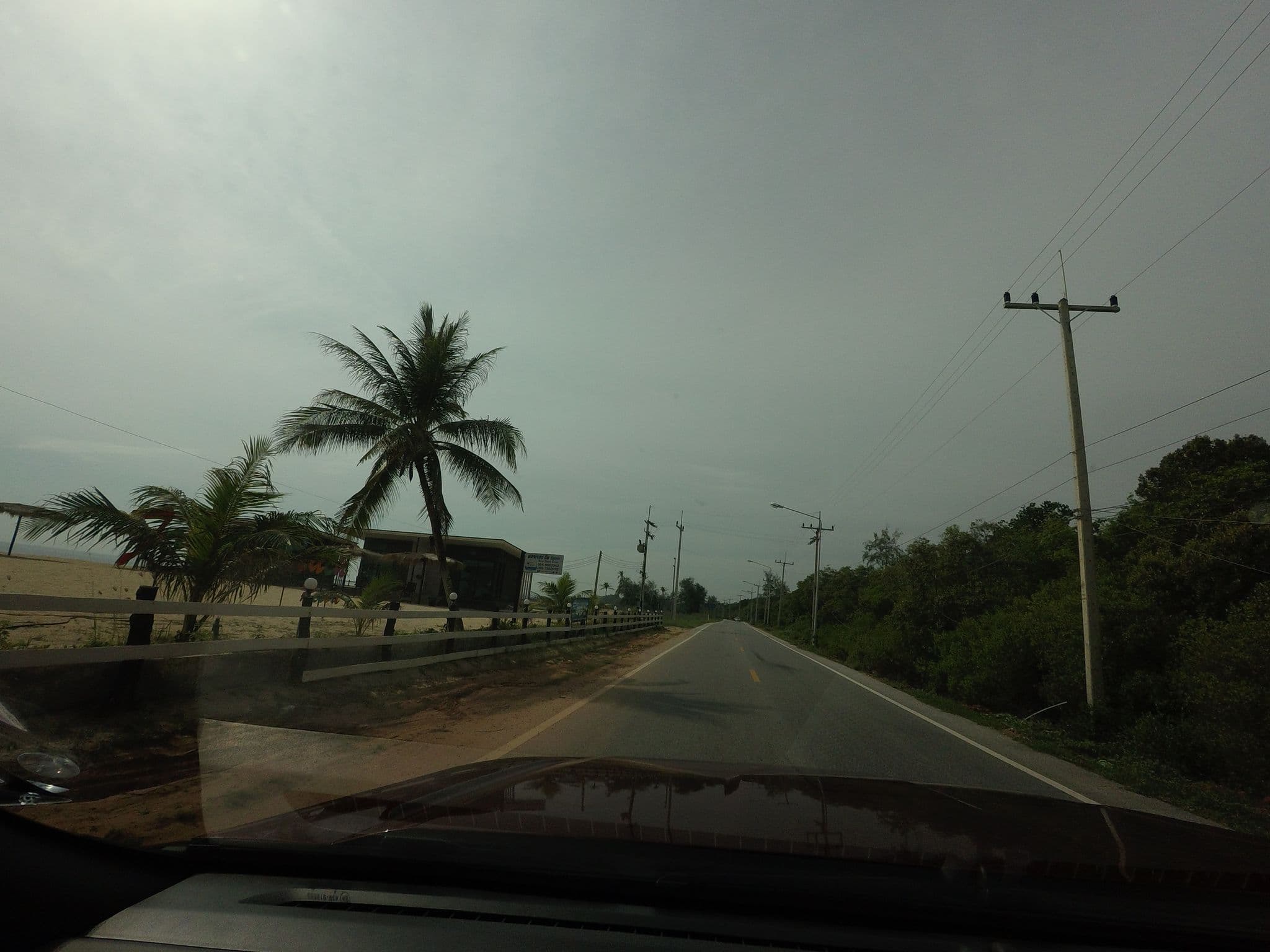 Street view near Forest Beach Resort, Yaring — © mishari (CC BY-SA · Mapillary)