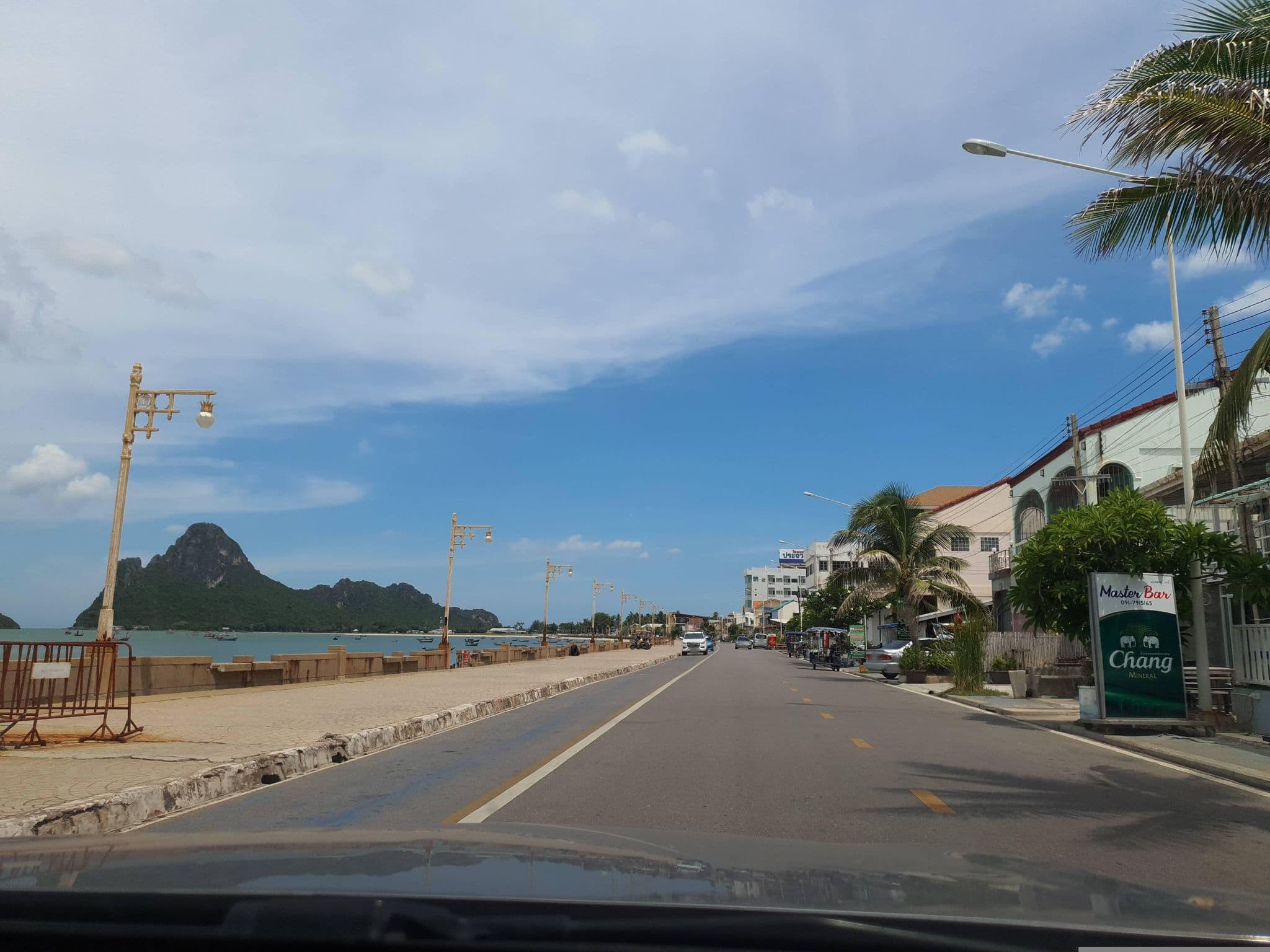 Street view near Thur Hostel Ao Prachuap, Prachuap Khiri Khan — © jrcarlsen (CC BY-SA · Mapillary)