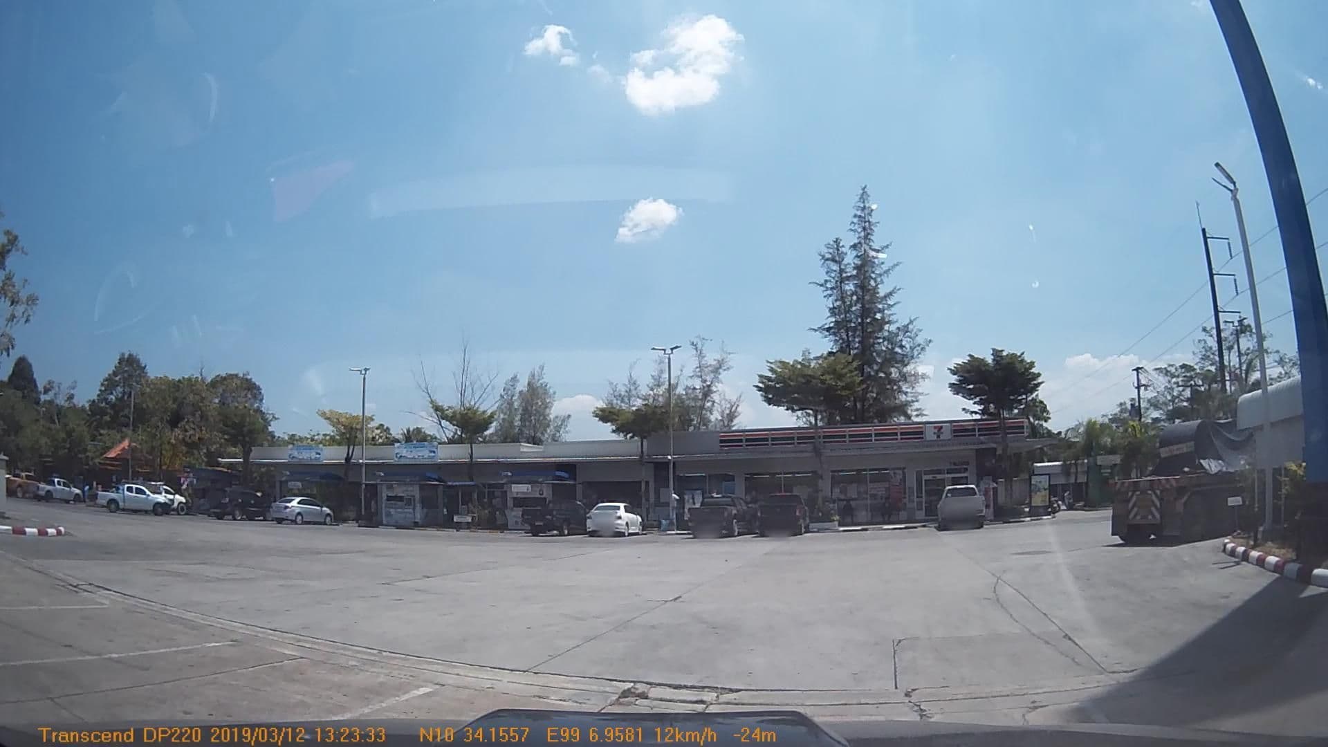 Street view near วังช้างรีสอร์ท ชุมพร, Chumphon — © mapcreator (CC BY-SA · Mapillary)